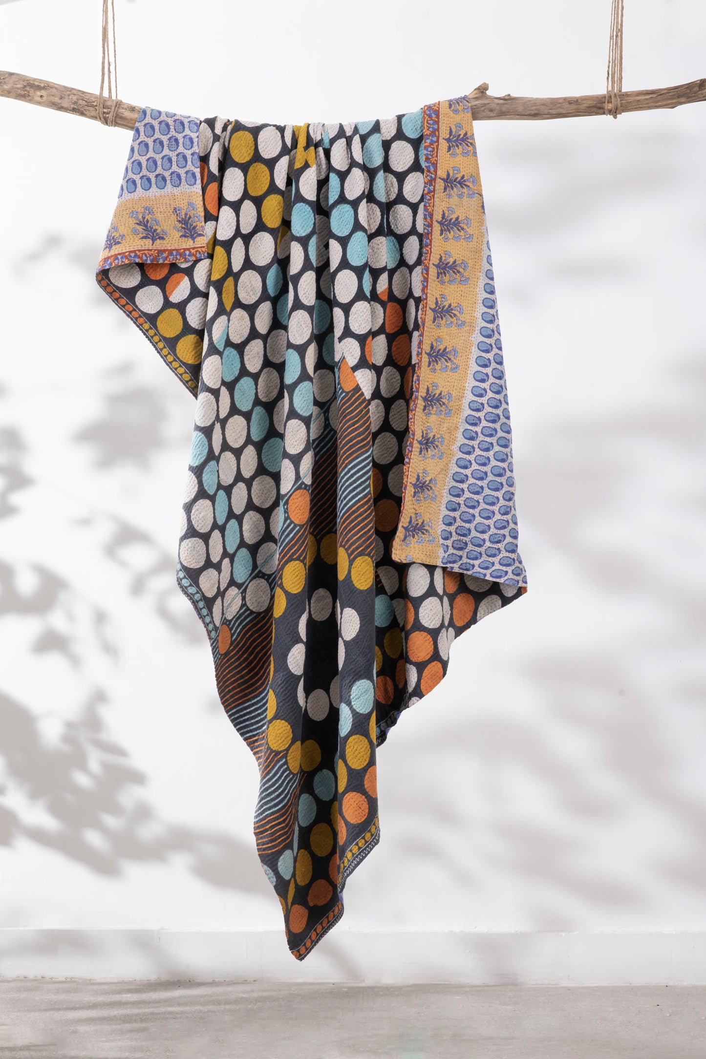 ONE OF A KIND VINTAGE COTTON THROW - 1030