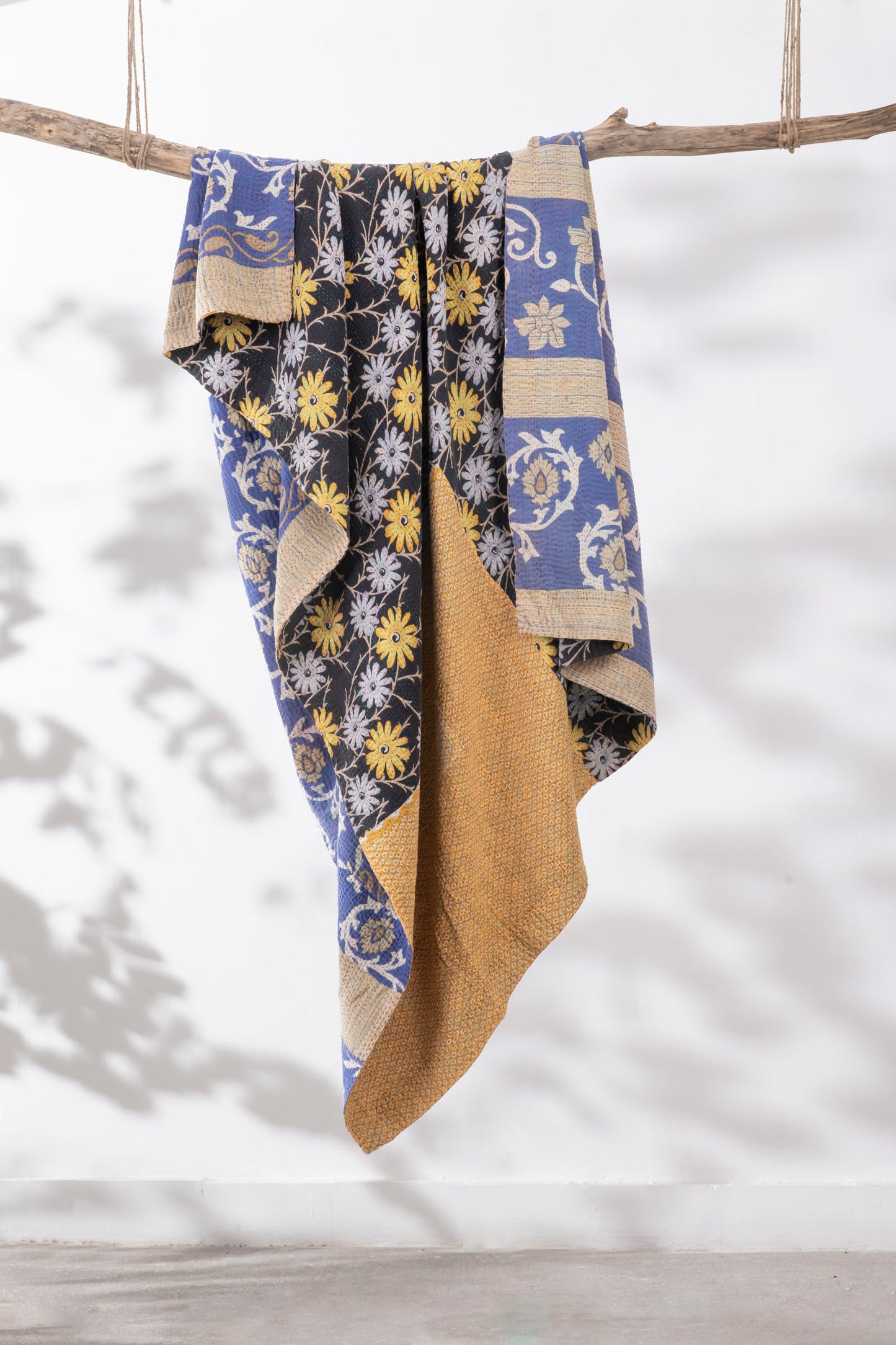 ONE OF A KIND VINTAGE COTTON THROW - 1040