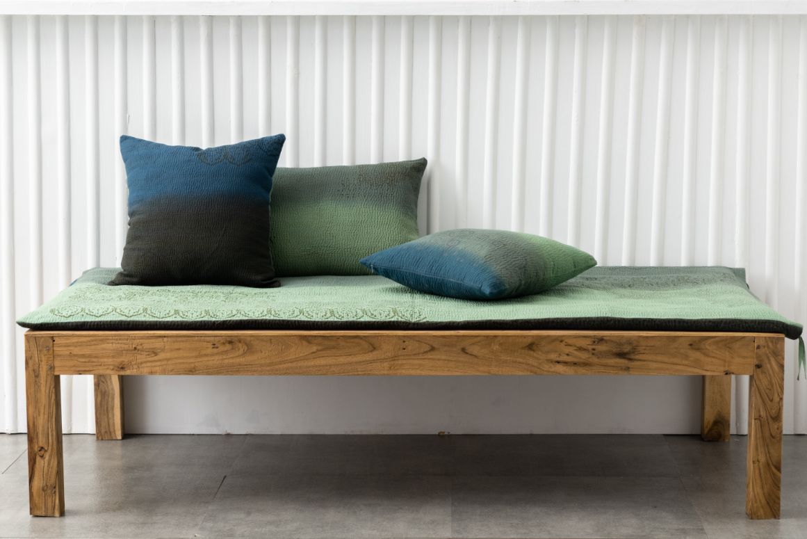 COTTON OMBRE DAY BED MATTRESS COVER - AVOCADO