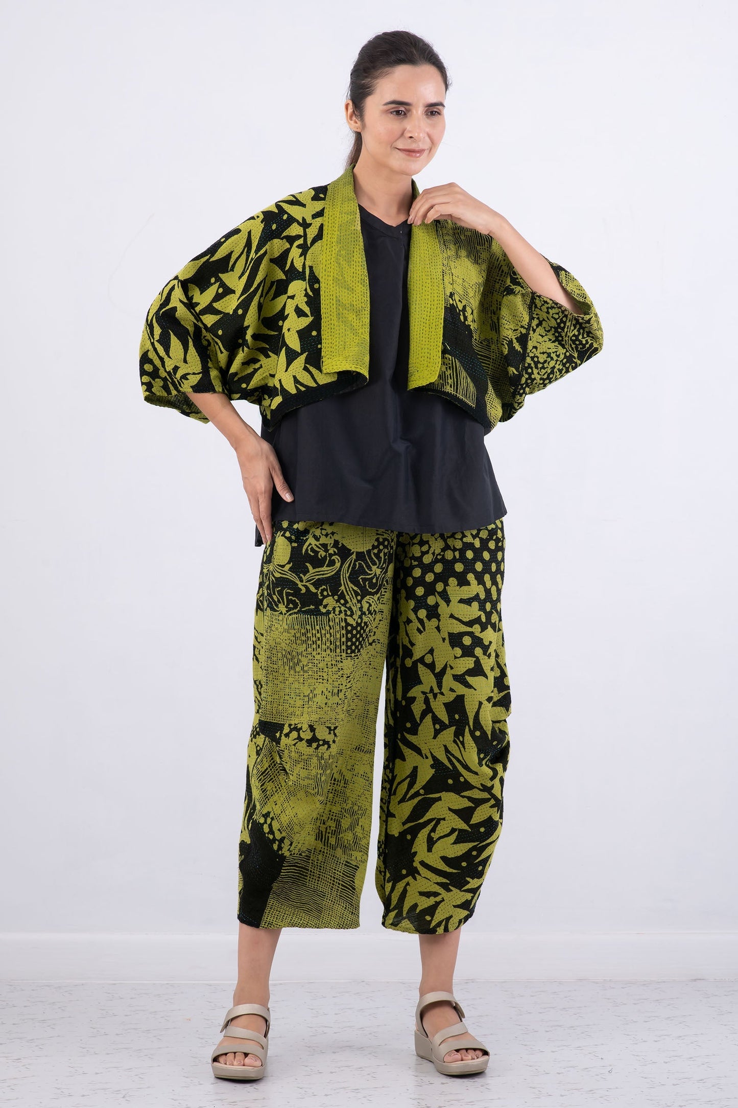 MONOTONE TWILIGHT PRINT KANTHA PUFF SLV. SHRUG - tp2062-cha -