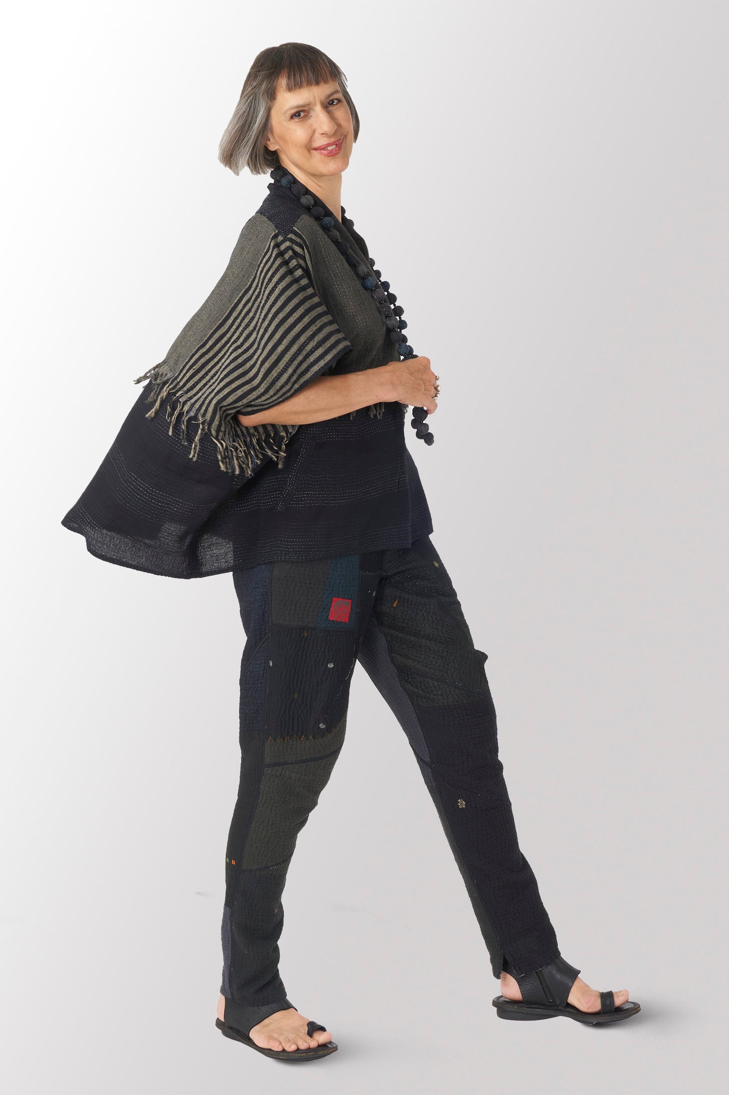 WOVEN HANDLOOM COTTON KANTHA PONCHO TOP