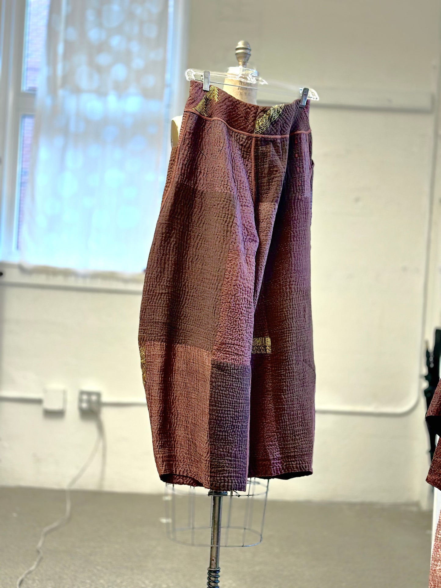 COTTON SILK SW PATCH KANTHA KNEE TUCKED PANTS - ws4625-brn -