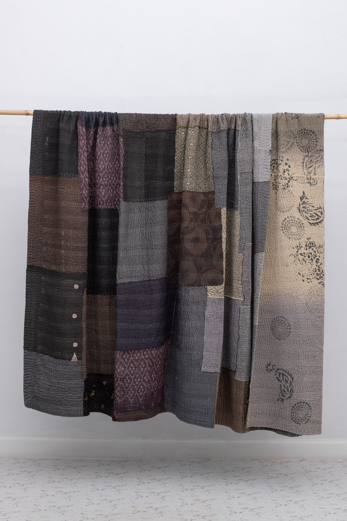 Ombre fray patch kantha quilt Yellowstone -gray