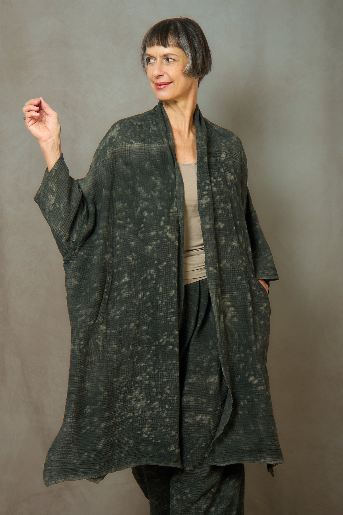SAND SUN DYE RIPPLE KANTHA PONCHO TOPPER - rs2356-grn -
