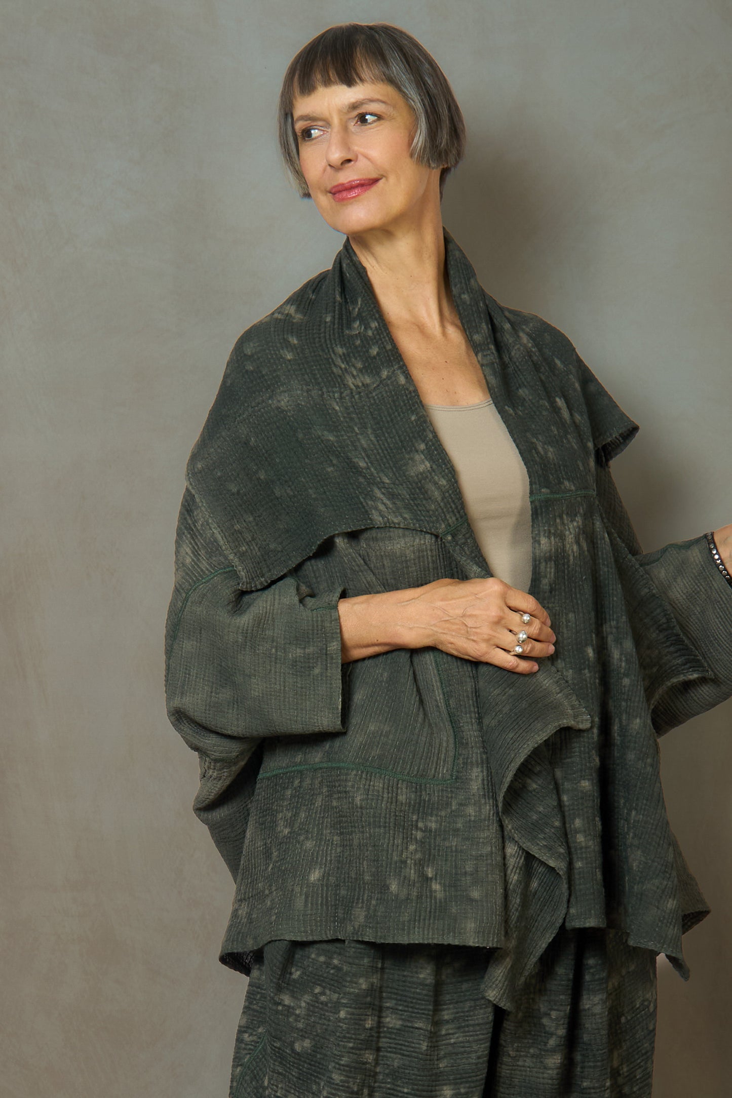 SAND SUN DYE RIPPLE KANTHA PONCHO TOPPER - rs2356-grn -