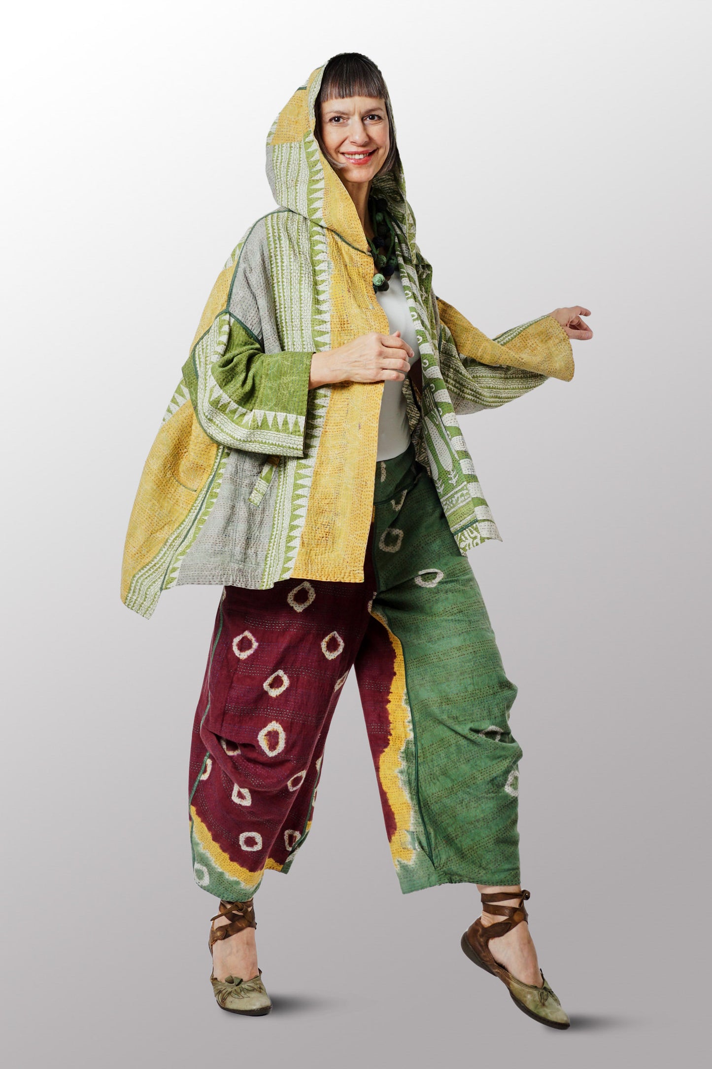 VINTAGE COTTON KANTHA HOODIE PONCHO - cv2064-0004a -