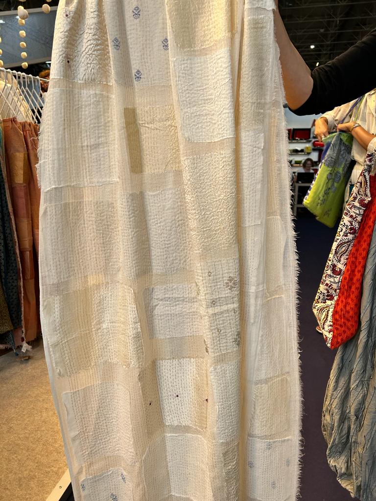 TONAL TILE PATCH KANTHA SHAWL MEDIUM - tt2802-ivy -