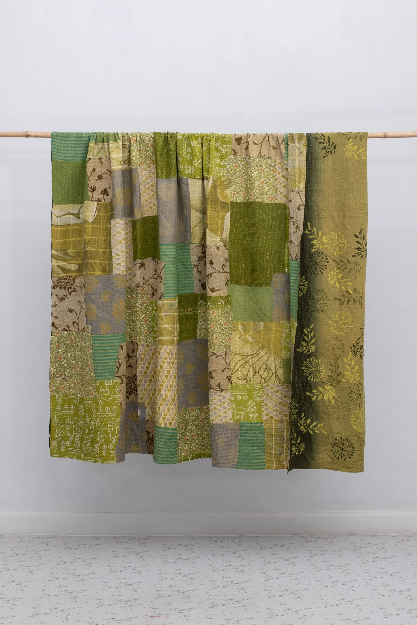 Vintage Fray Patch & Ombre Kantha Table Cover -Avocado -