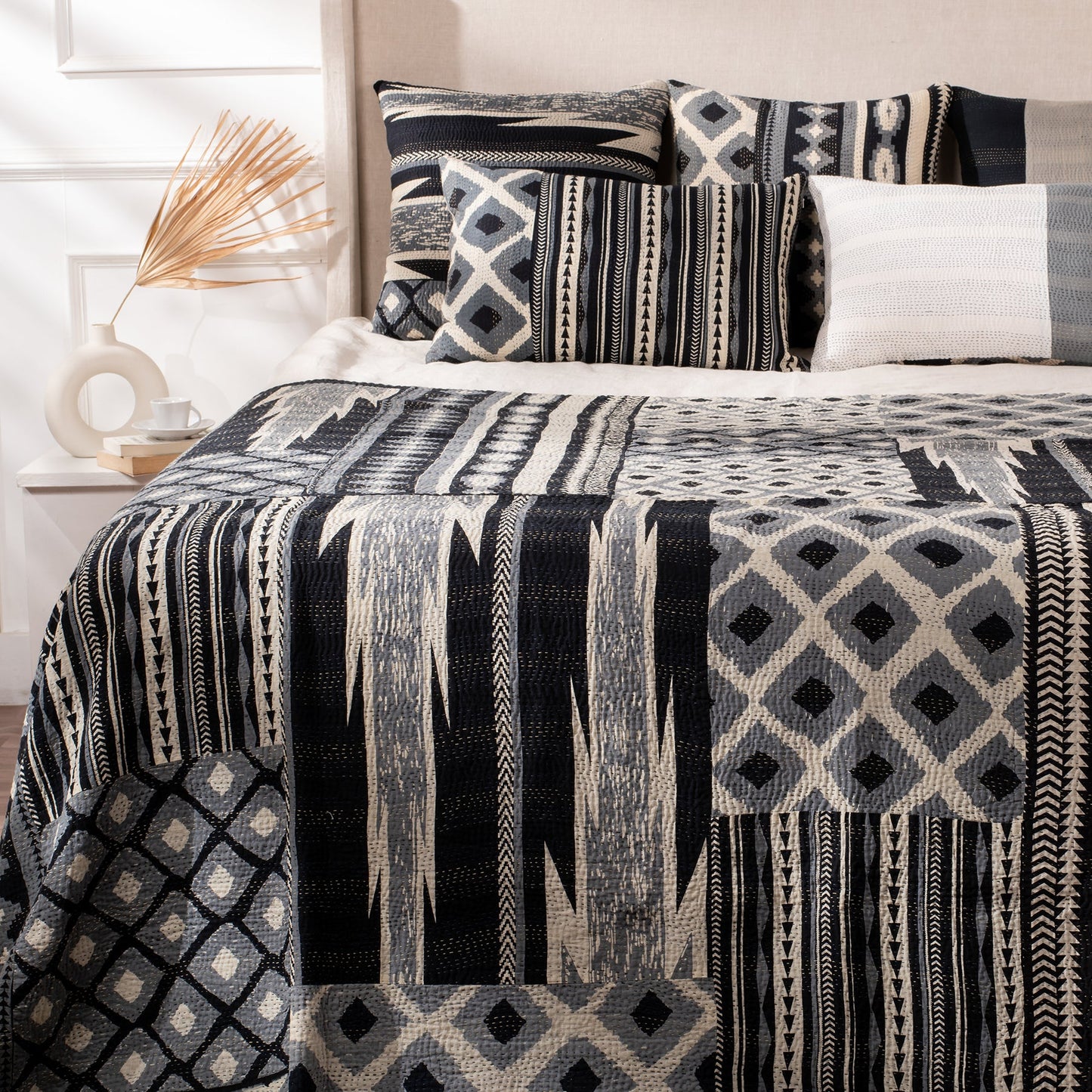 Monotone Ikat Handmade Vintage Kantha Bed Cover - Black