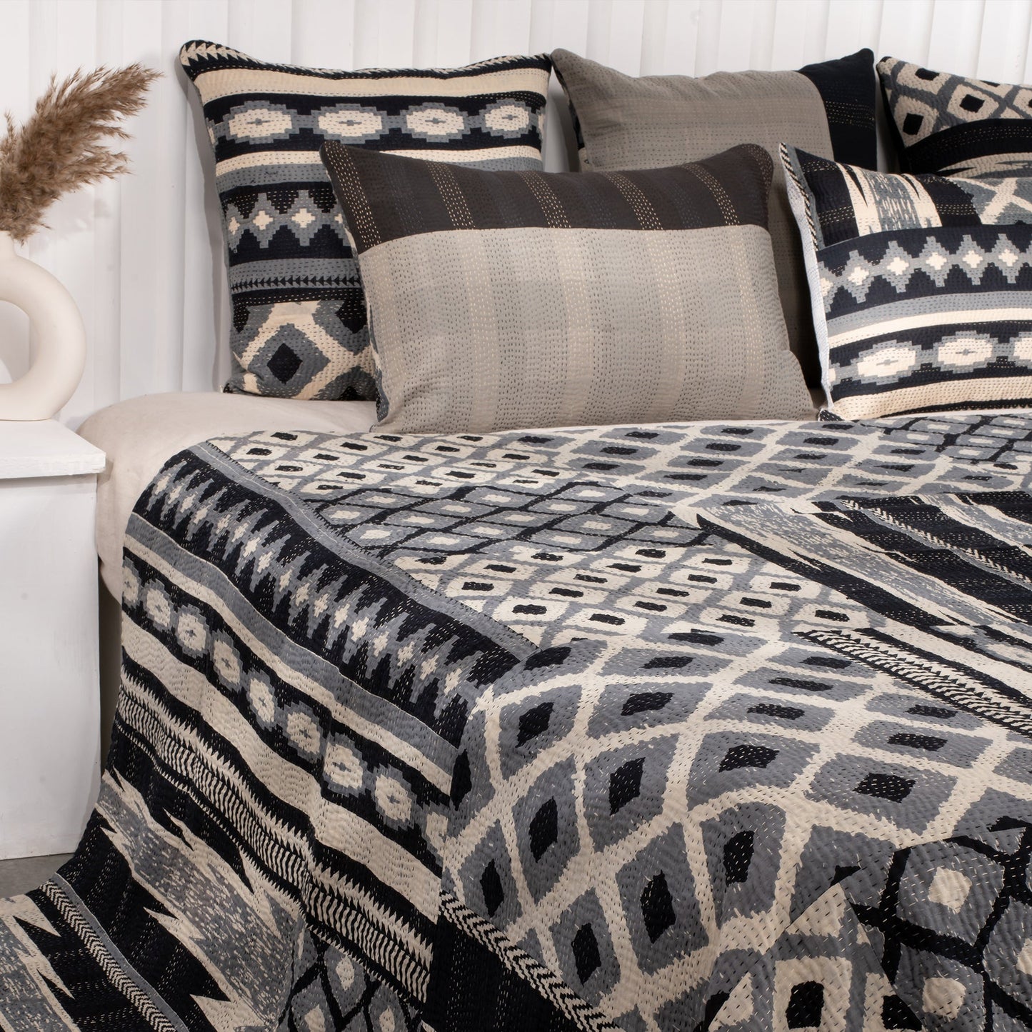 Monotone Ikat Handmade Vintage Kantha Bed Cover - Black