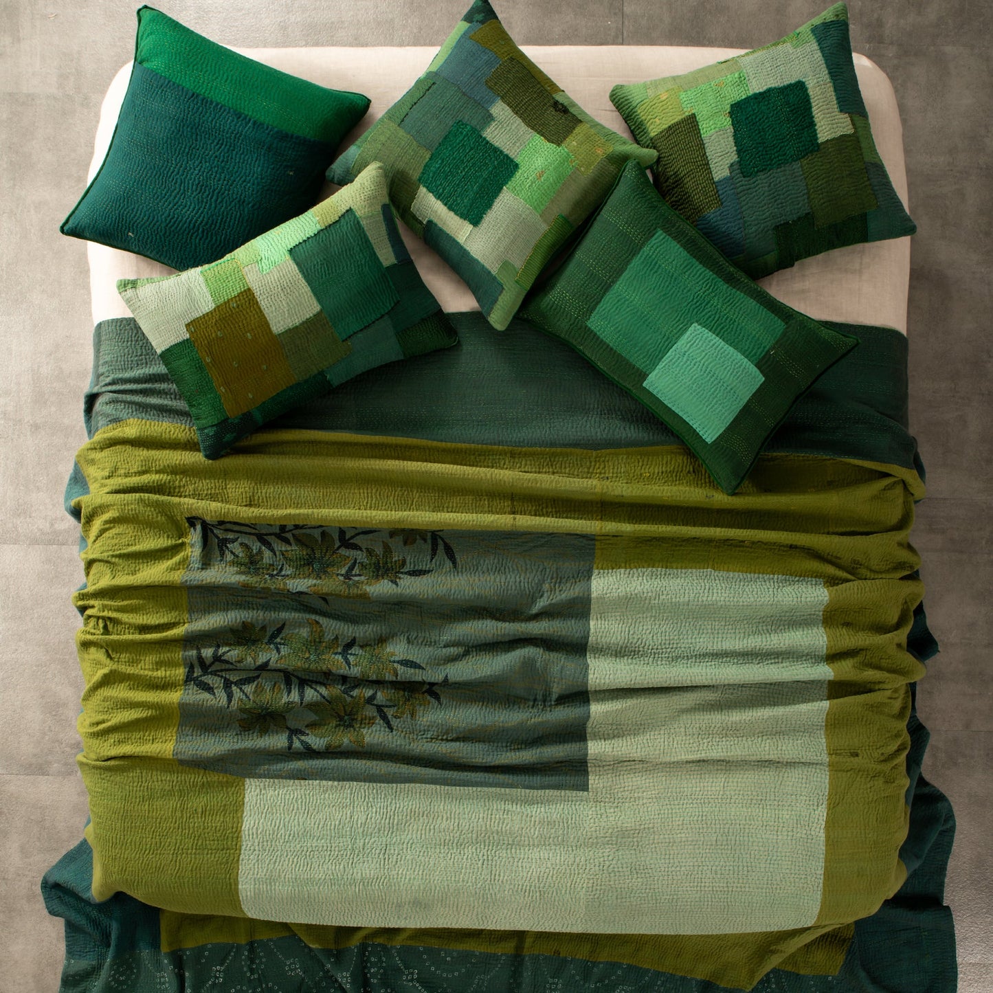 Landscape Handmade vintage Kantha Bed Cover - Green