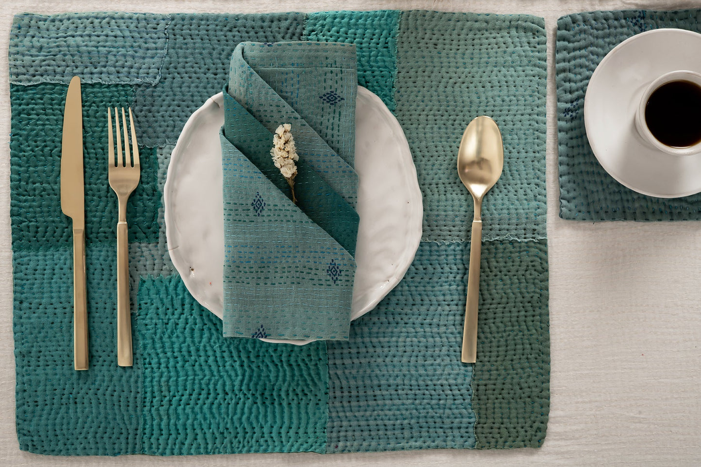 Mosaic Fray Handmade vintage Kantha Placemat - Cornflower (Set of 2)