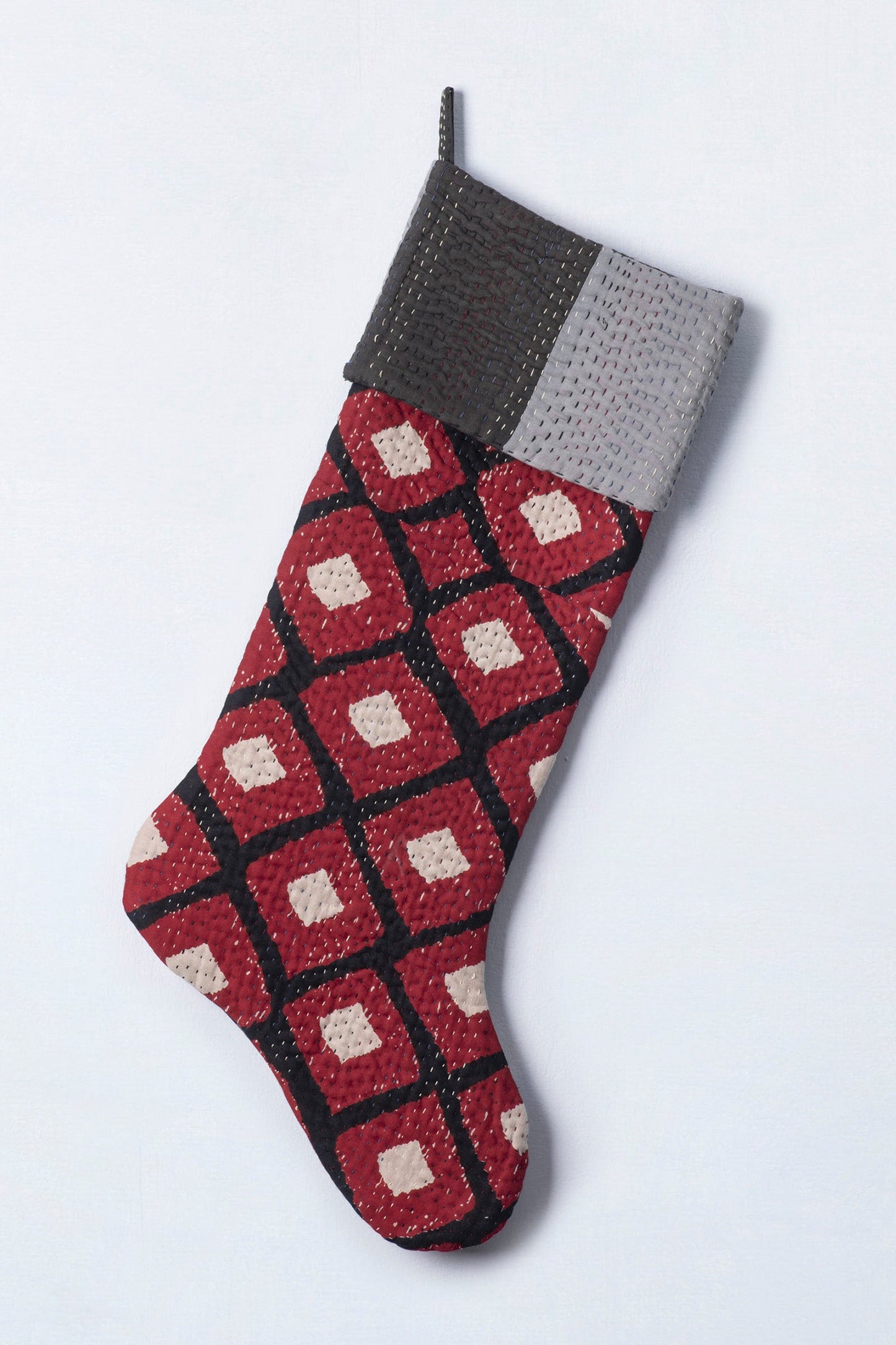 MONOTONE IKAT KANTHA STOCKING