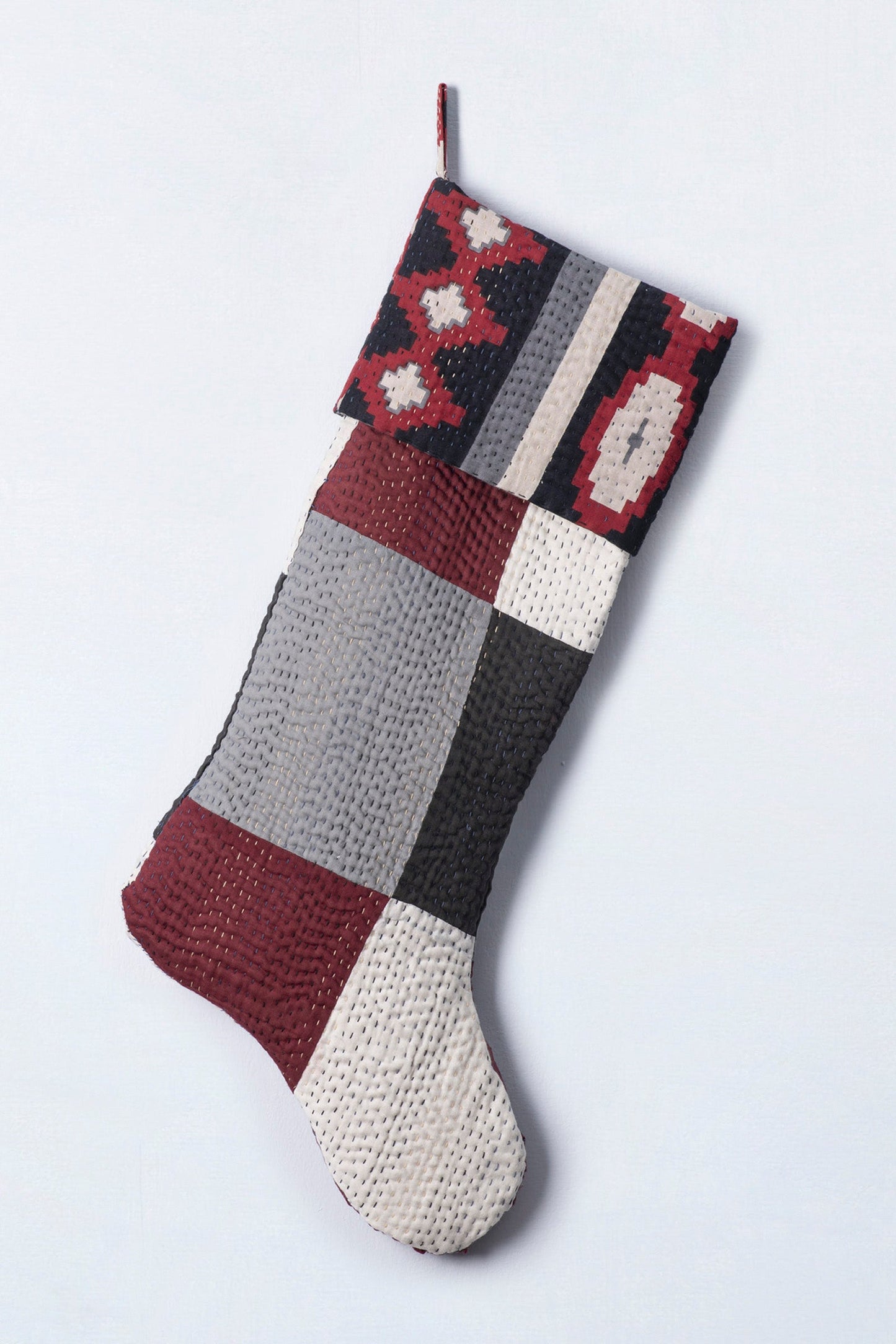 MONOTONE IKAT KANTHA STOCKING