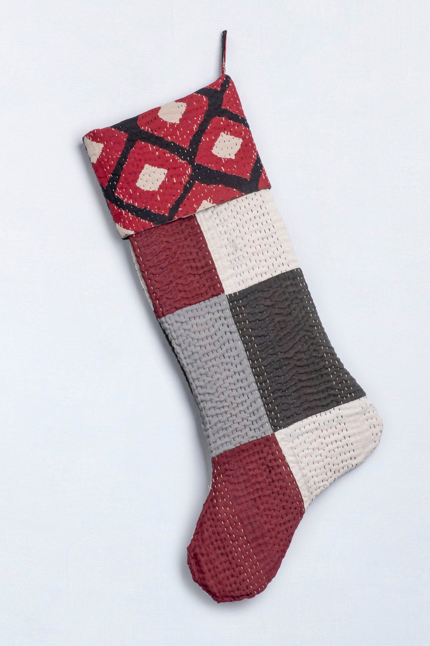 MONOTONE IKAT KANTHA STOCKING