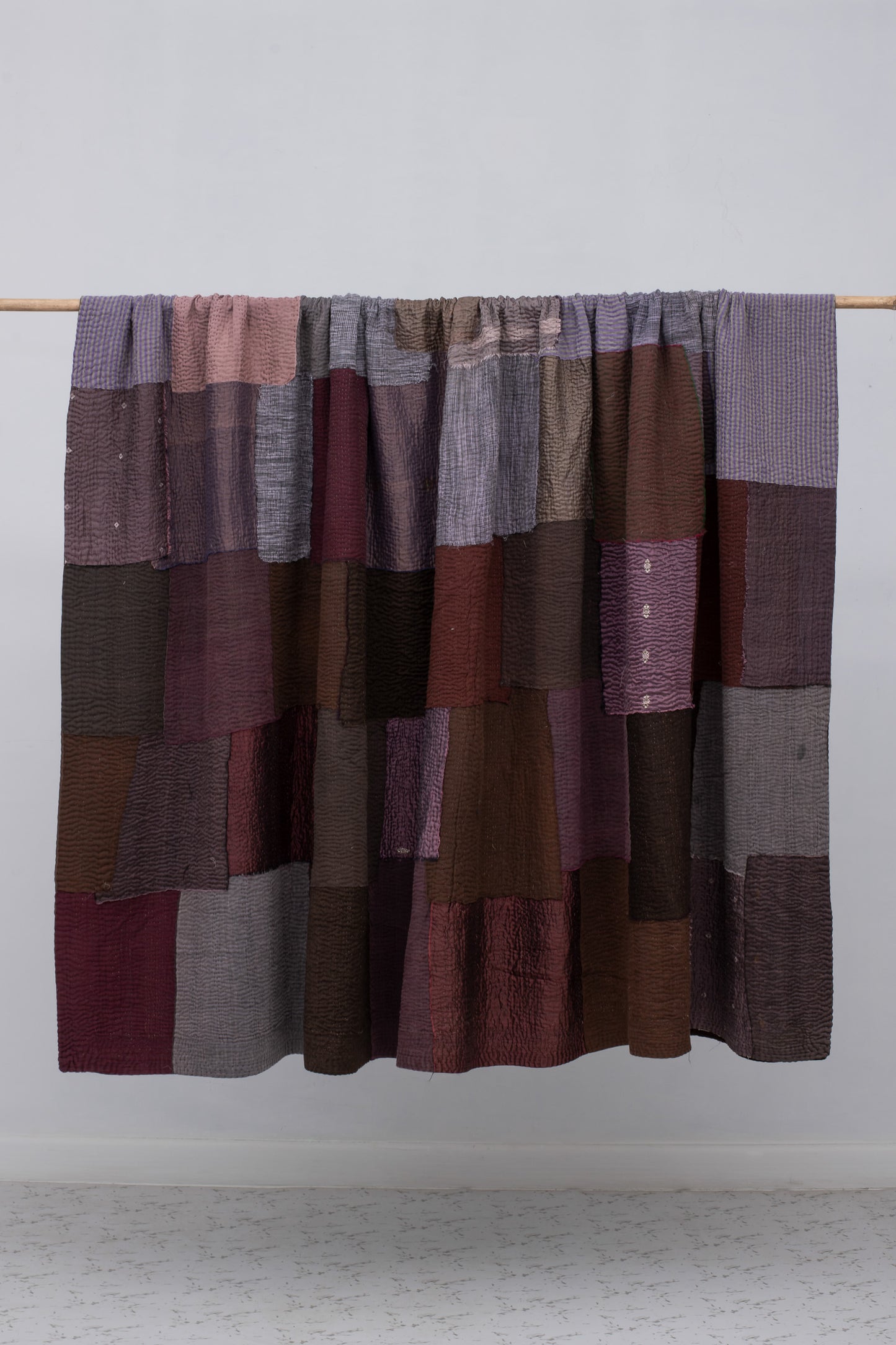 VINTAGE FRAY PATCH & OMBRE KANTHA BED COVER MEDIUM