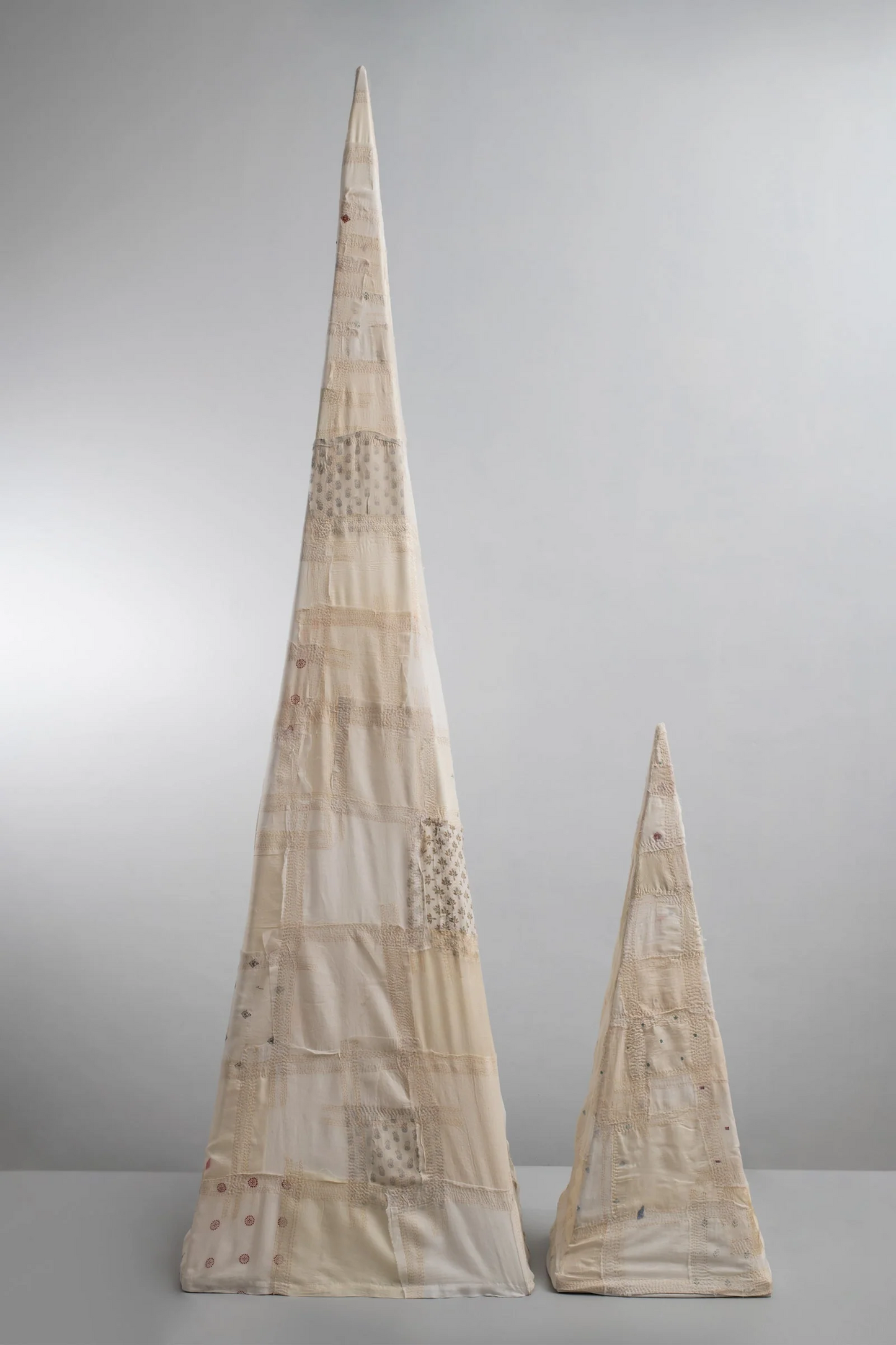 Mosaic Fray Patch Kantha Floor Lamp Pyramid -White -