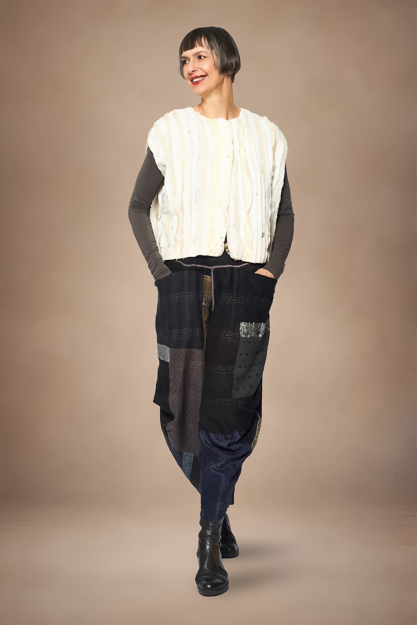 WAVY STRIPE KANTHA WIDE SHOULDER VEST - wv2245-ivy -