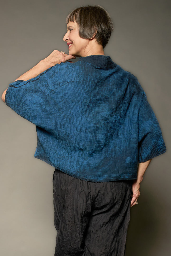 MUD DYE RIPPLE KANTHA FUNNEL NECK POCKET TOP - yp2t104-nvy -