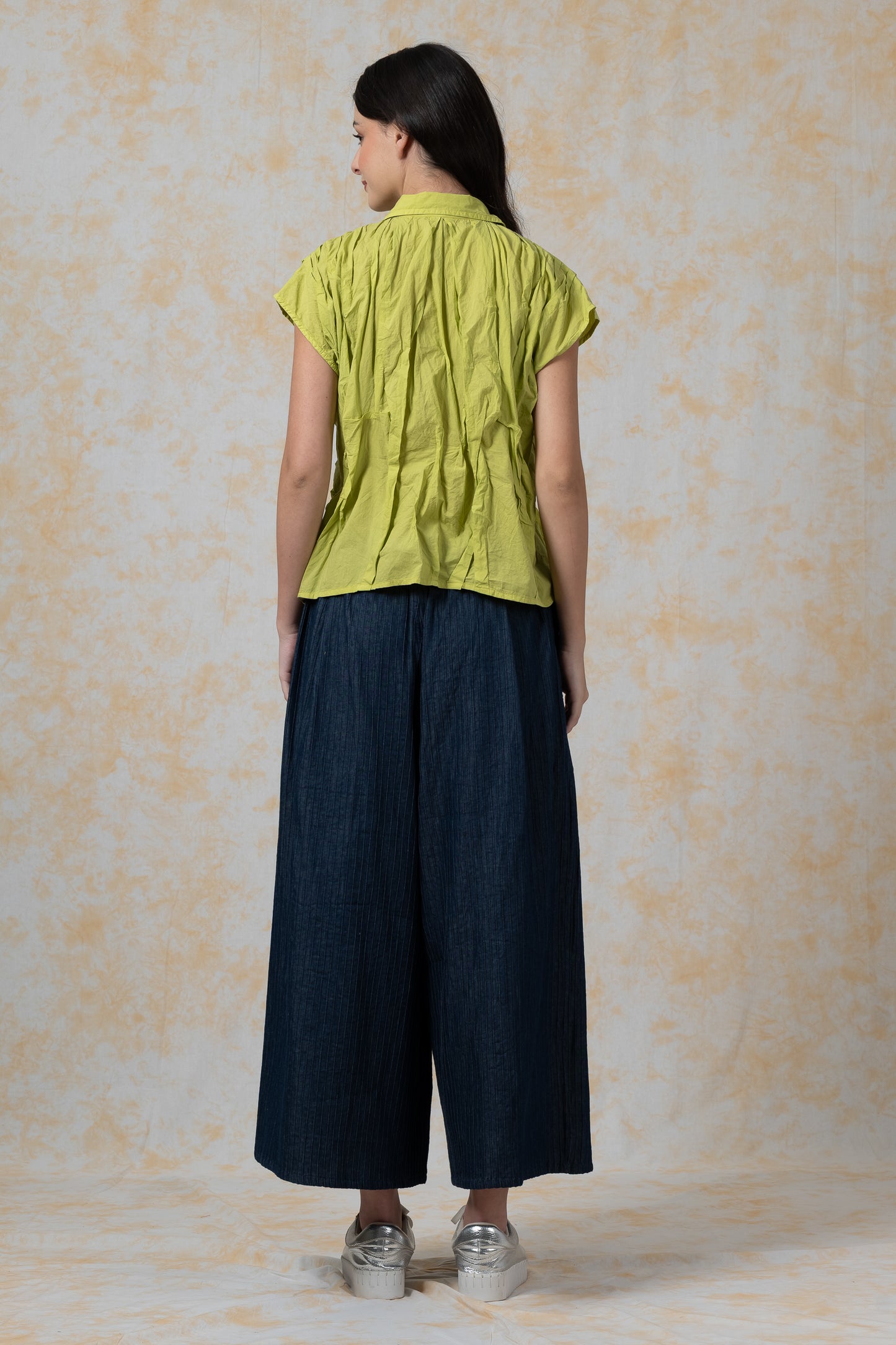 POLISHED COTTON WAVY TUCK-FRENCH SLEEVE SHIRT - bl-wl1569-lim-