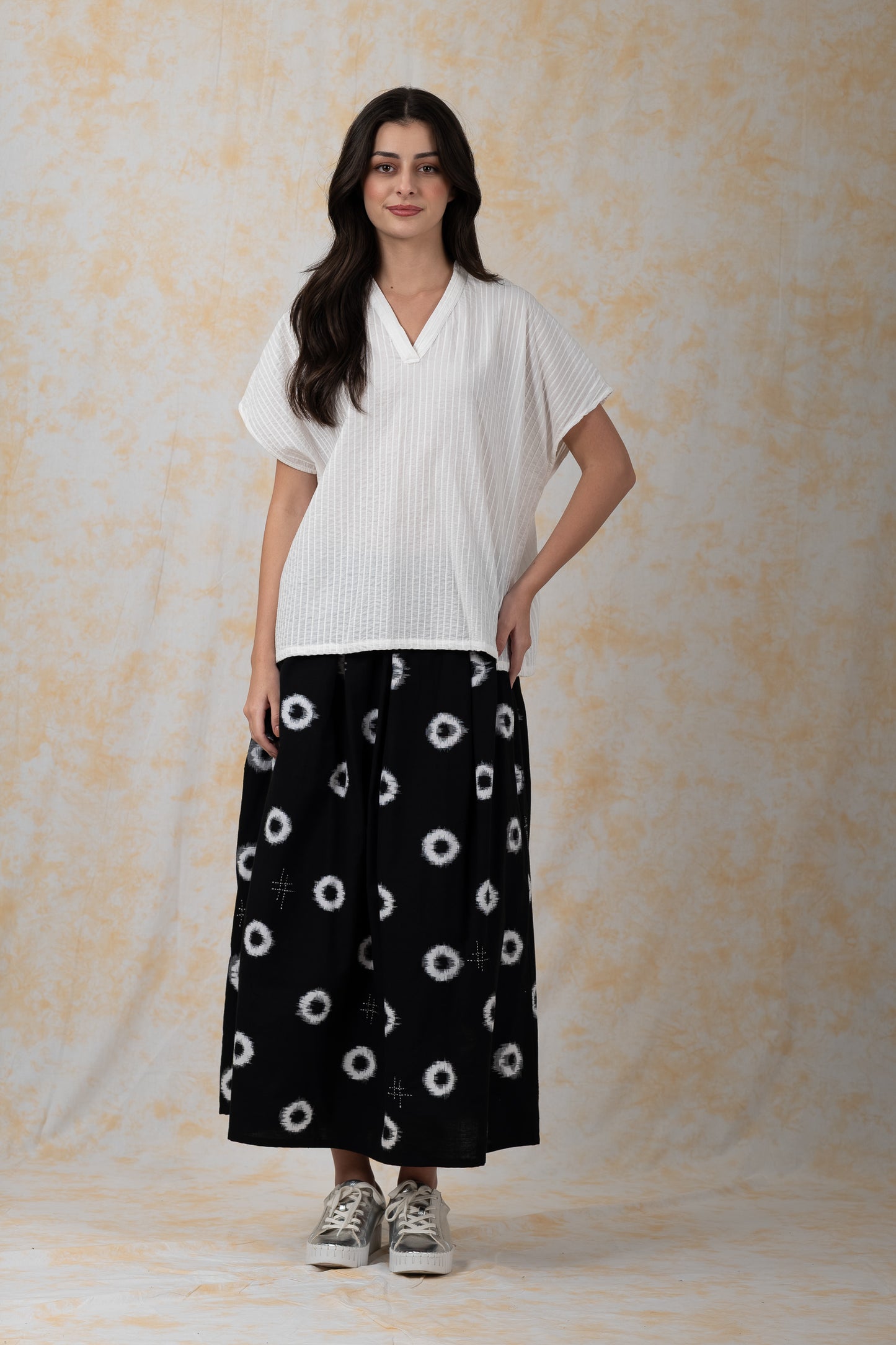 PINTUCK-V-NECK BINDING COLLAR TOP - bl-tk1589-ivy-