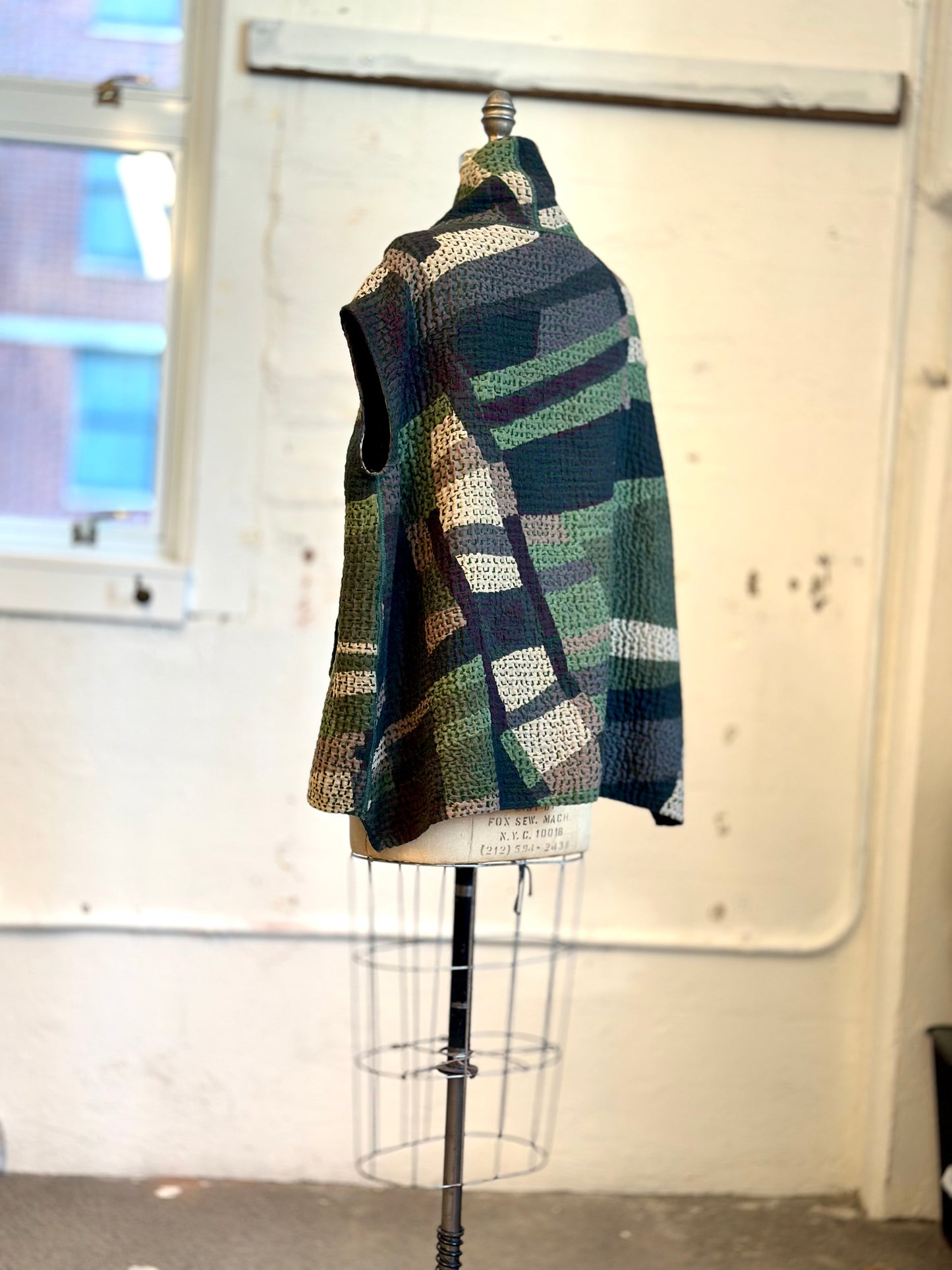 ABSTRACT WAFFLE KANTHA FUNNEL NECK VEST - bw3250-grn -