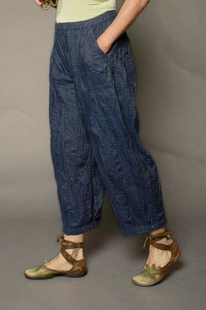 DENIM RANDOM TUCK BARREL PANTS - rm1641-nvy -