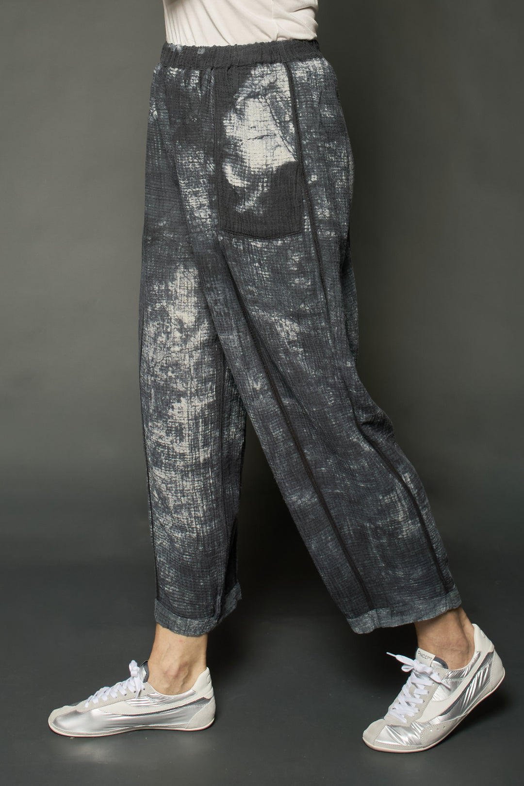 MUD DYE RIPPLE KANTHA BARREL PANTS - yp2641-gry -