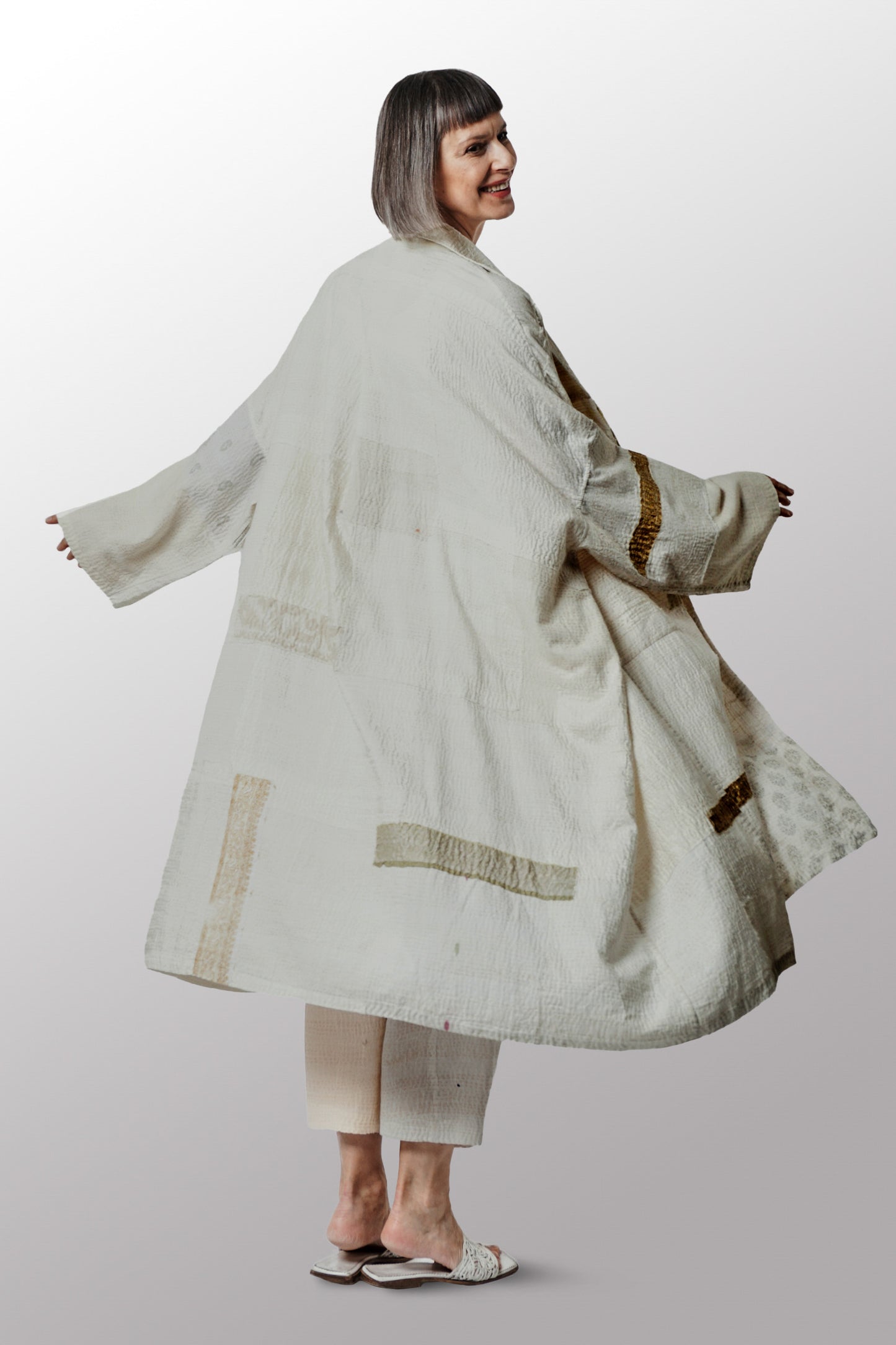 FRAYED PATCH KANTHA OVERSIZE DRESS - fi2432-ivy -