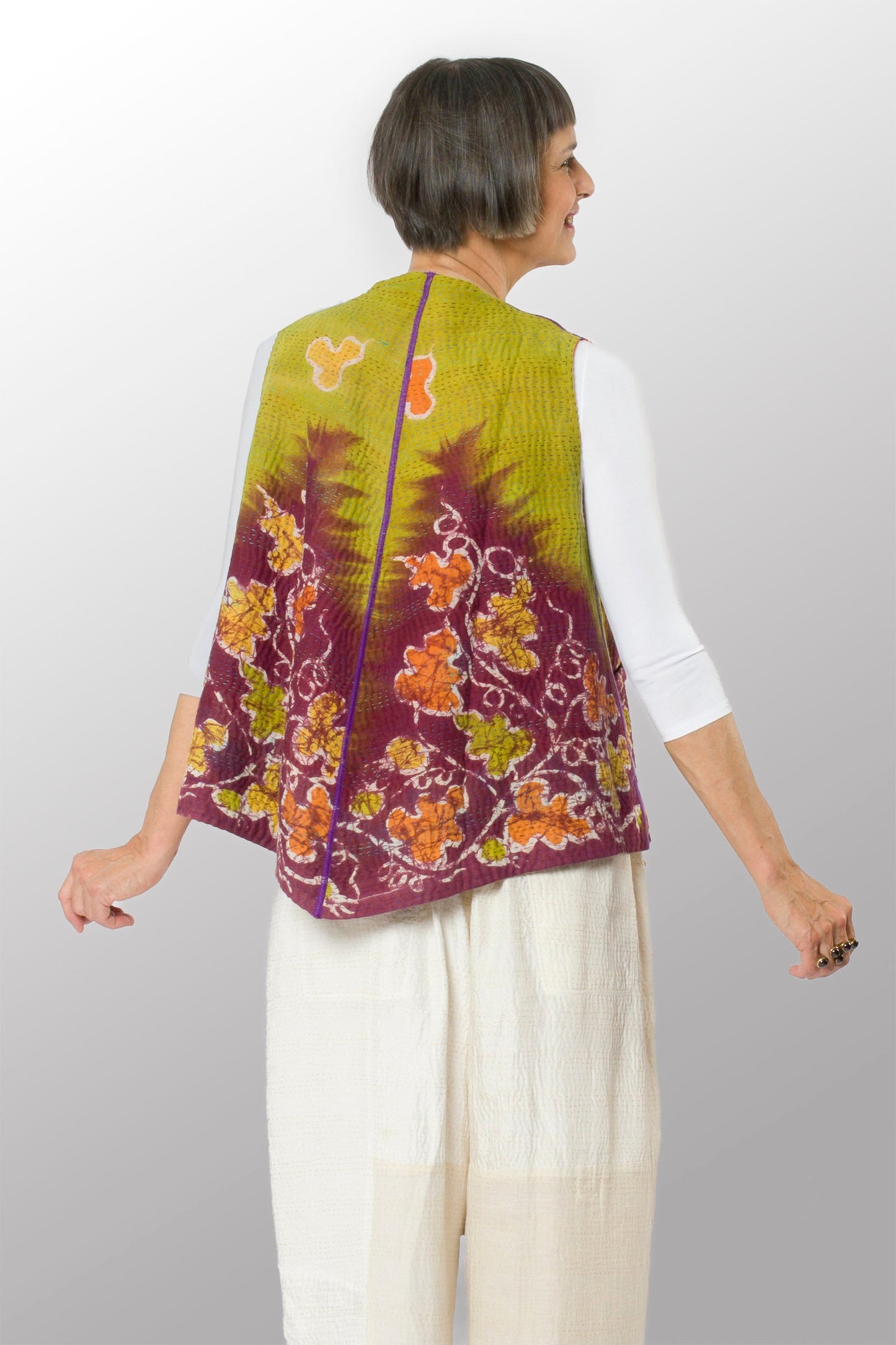 VINTAGE COTTON KANTHA BELL SHAPE SHORT VEST - cv4227-0006a -