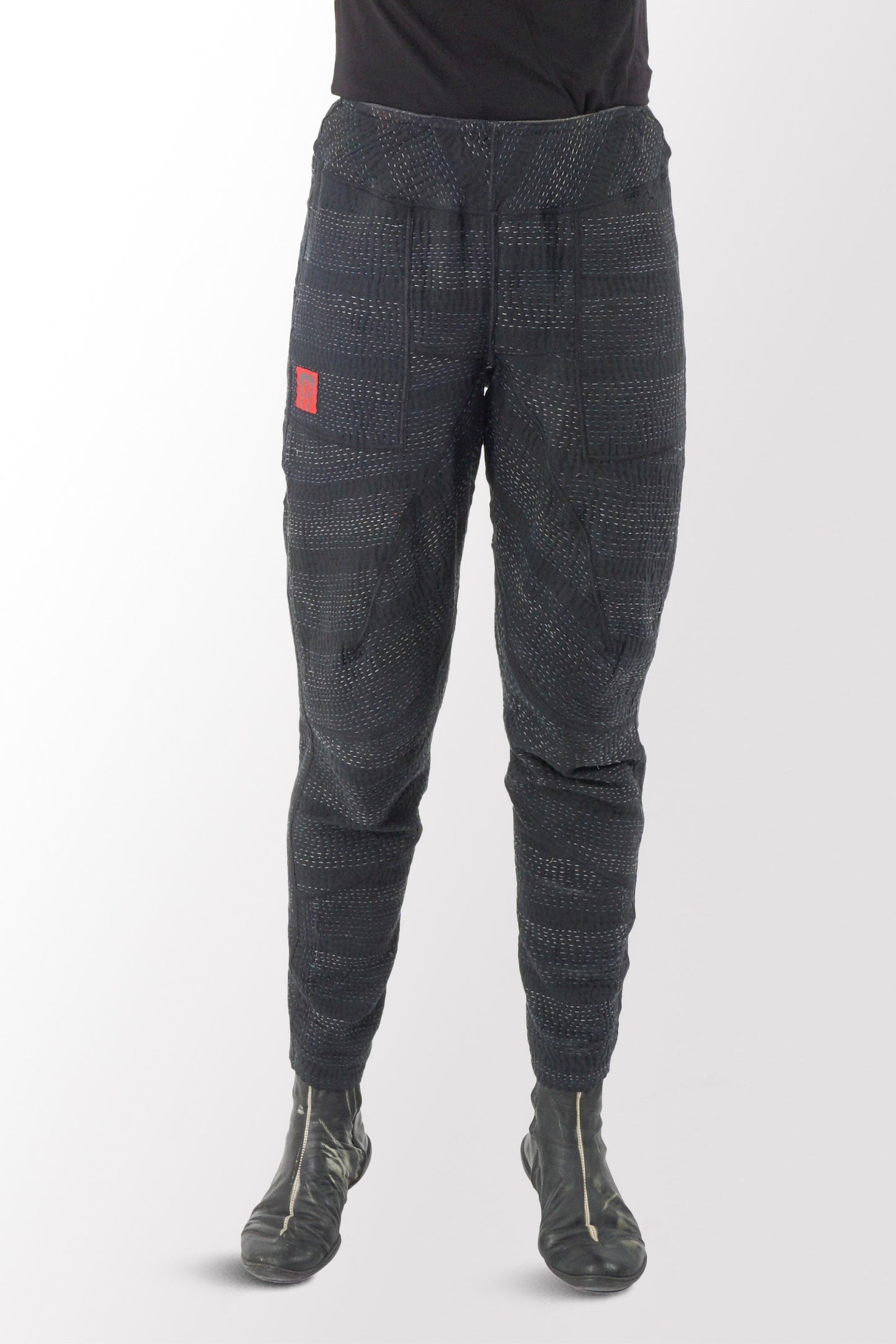 FRAYED PATCH KANTHA SHAPED YAMAHA PANTS - fi4638-blk -