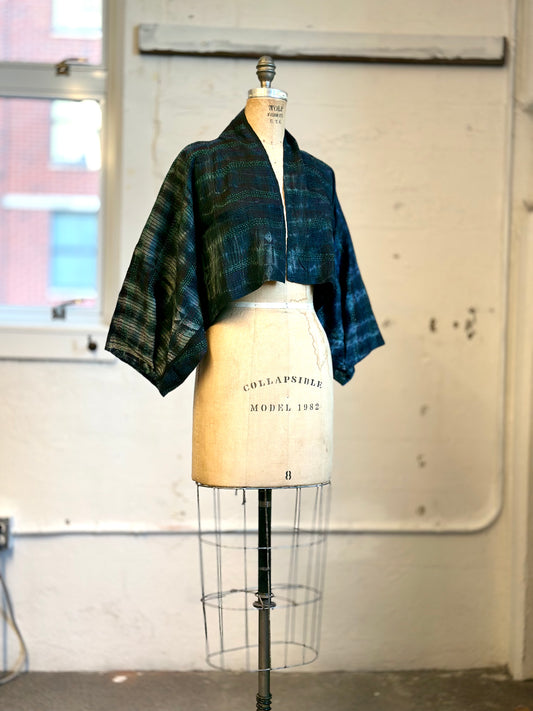 TIE DYE VINTAGE SILK KANTHA PUFF SLV. SHRUG - st-sv2062-blk -