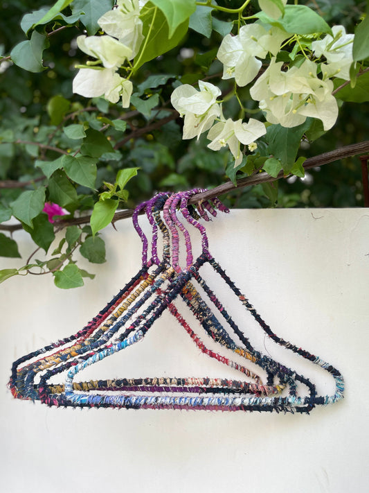 CV2908-CMLTA @VINTAGE COTTON KANTHA HANGER