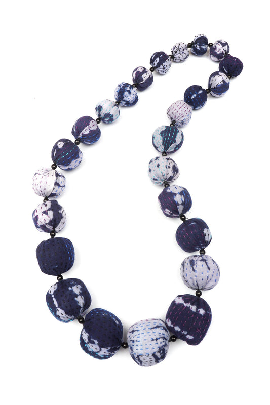 INDIGO STREAM SHIBORI KANTHA NUTS MEDIUM NECKLACE - is2701-blu -