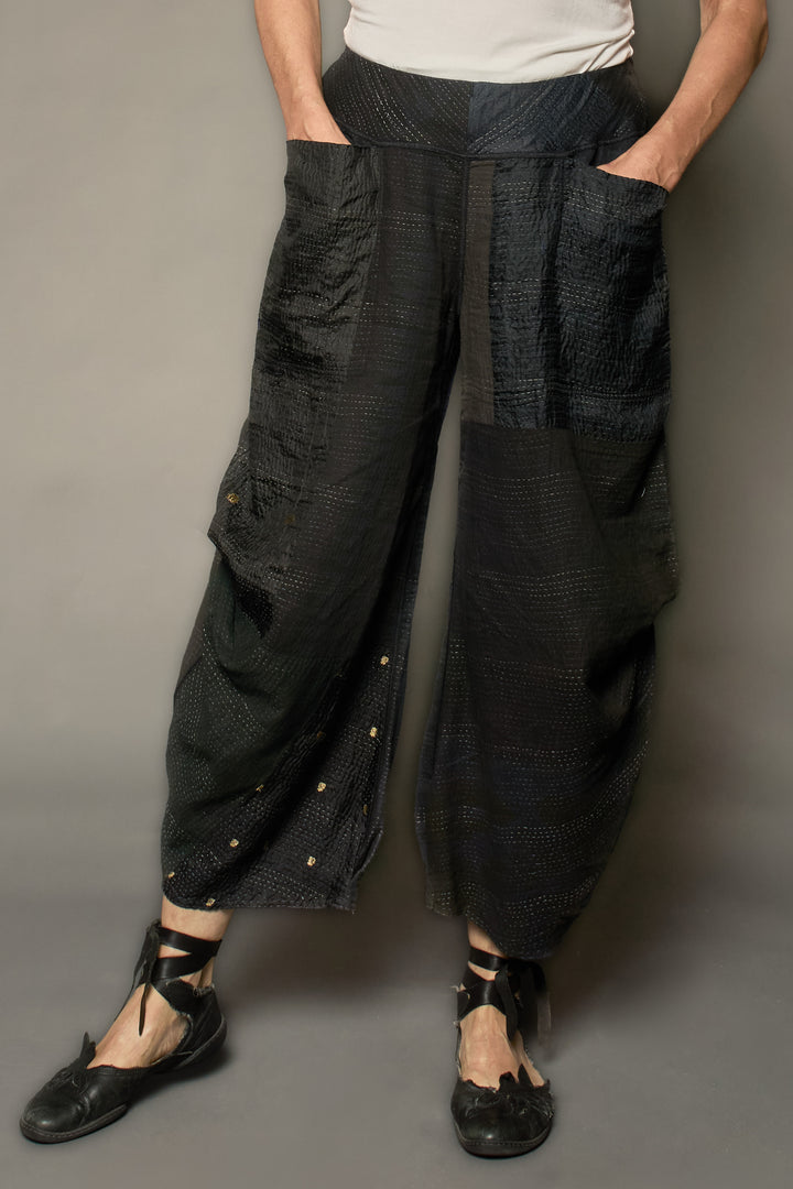 JAIPUR PATCH KANTHA KNEE TUCKED PANTS - jp2625-blk -