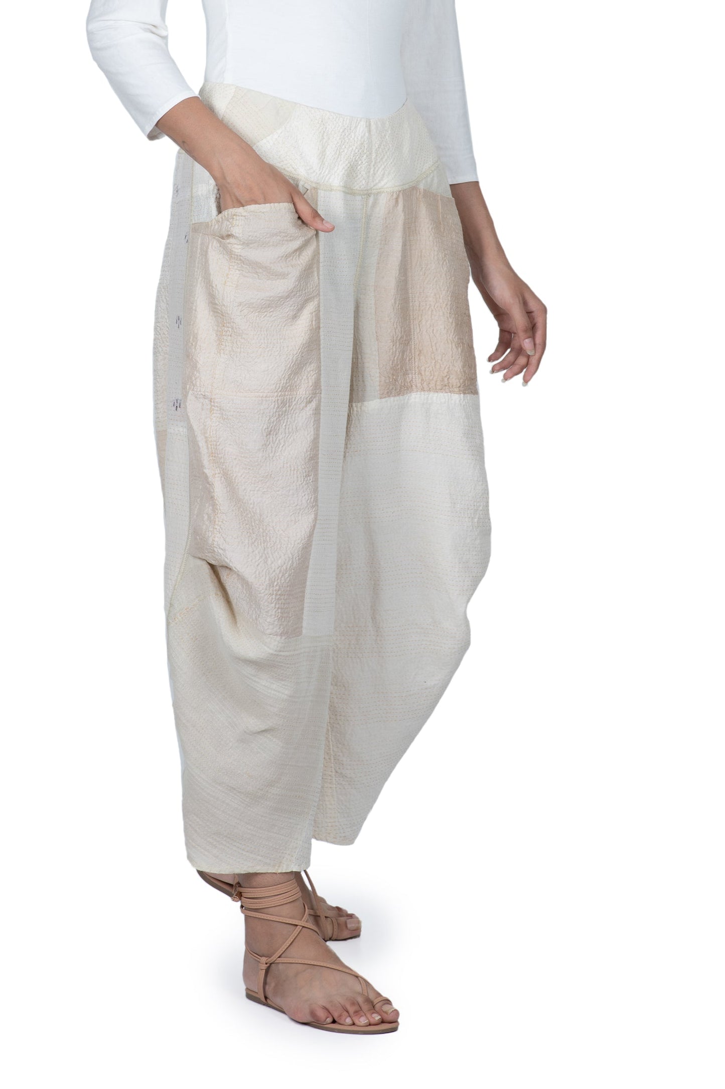 JAIPUR WHITE KANTHA KNEE TUCKED PANTS - jw2625-ivy -