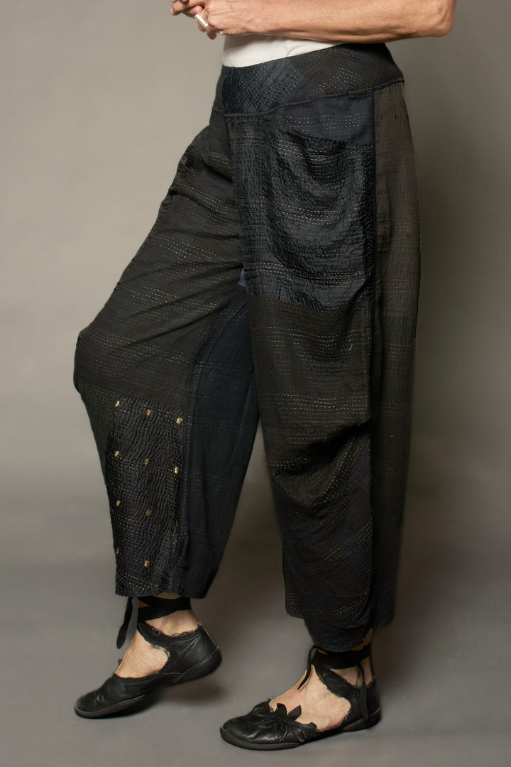 JAIPUR PATCH KANTHA KNEE TUCKED PANTS - jp2625-blk -