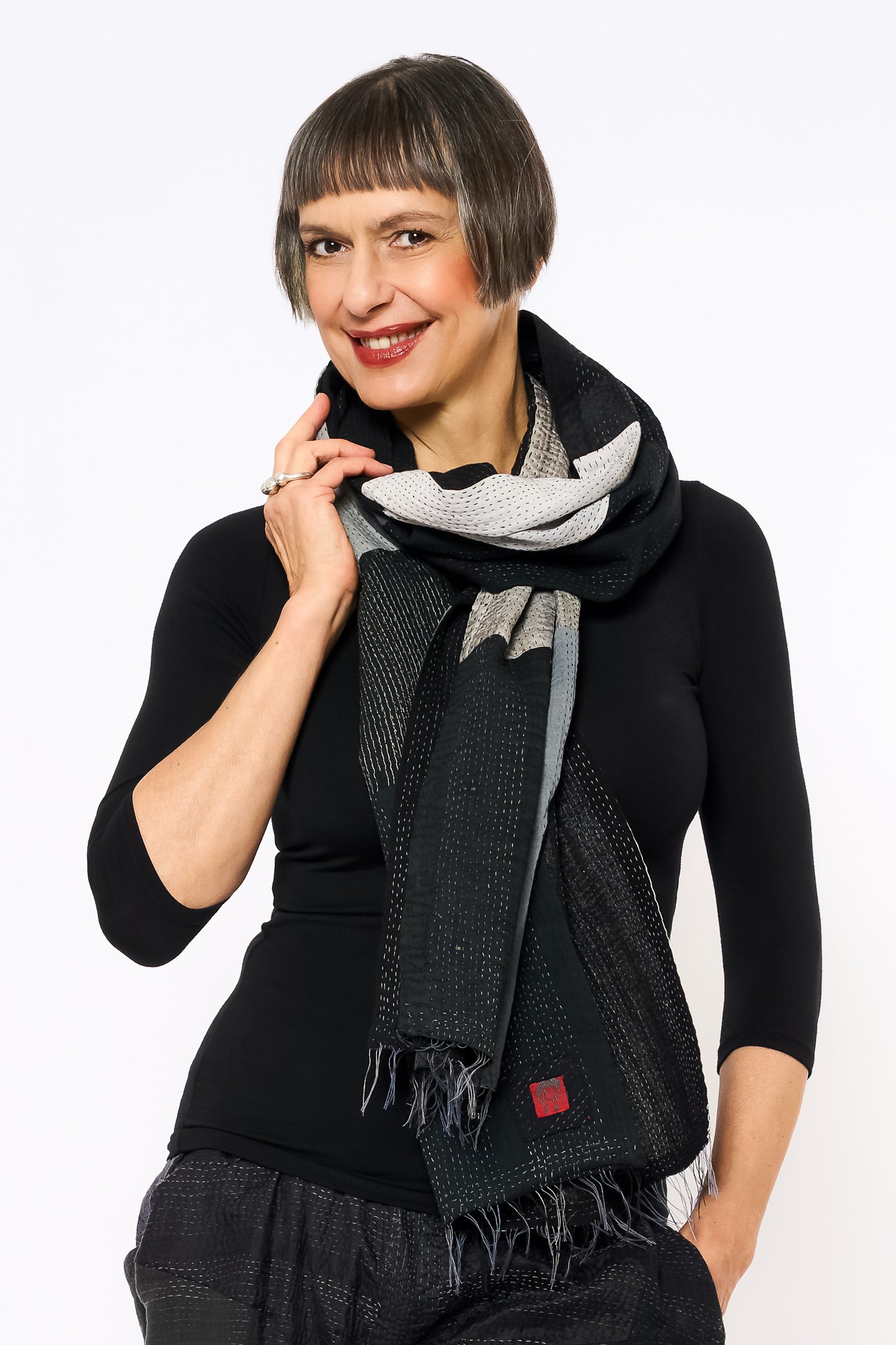 COTTON SILK SW PATCH OMBRE KANTHA SCARF STANDARD - wo2801-blk -