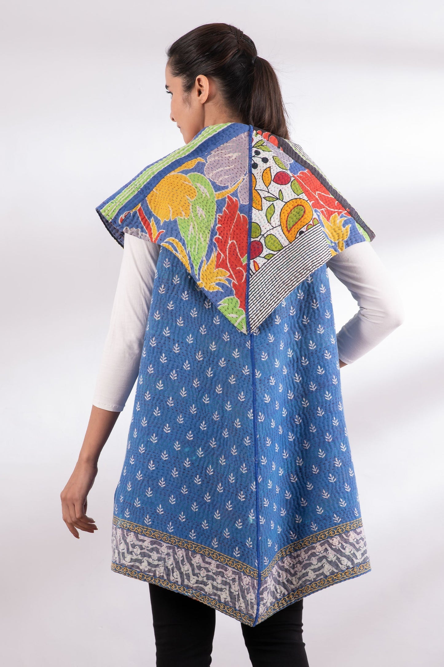 VINTAGE COTTON KANTHA CIRCULAR VEST - cv4201-0042a -