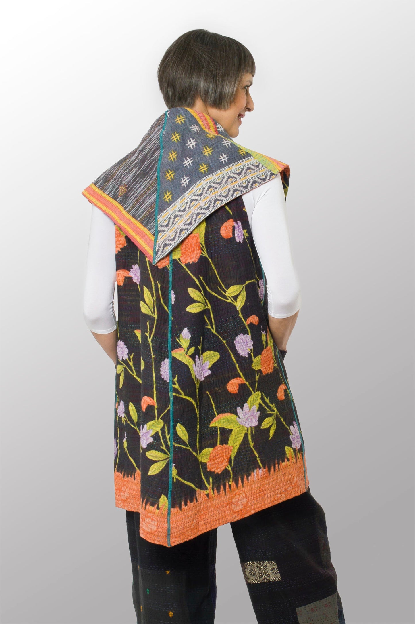 VINTAGE COTTON KANTHA CIRCULAR VEST - cv4201-0045a -