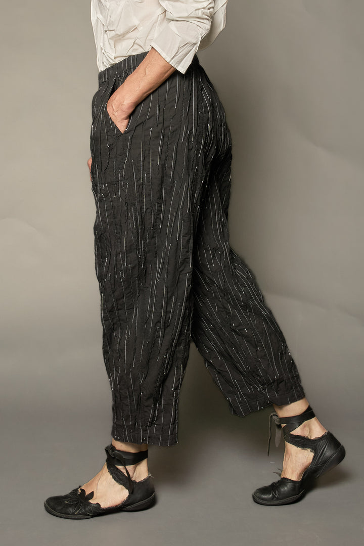 CAMBRIC COTTON RANDOM TUCK BARREL PANTS - ra1641-wbk -