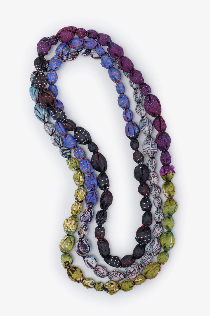 COLLIER LONG VINTAGE EN SOIE KANTHA AVEC PERLES NOUÉES - sv2707-grn -