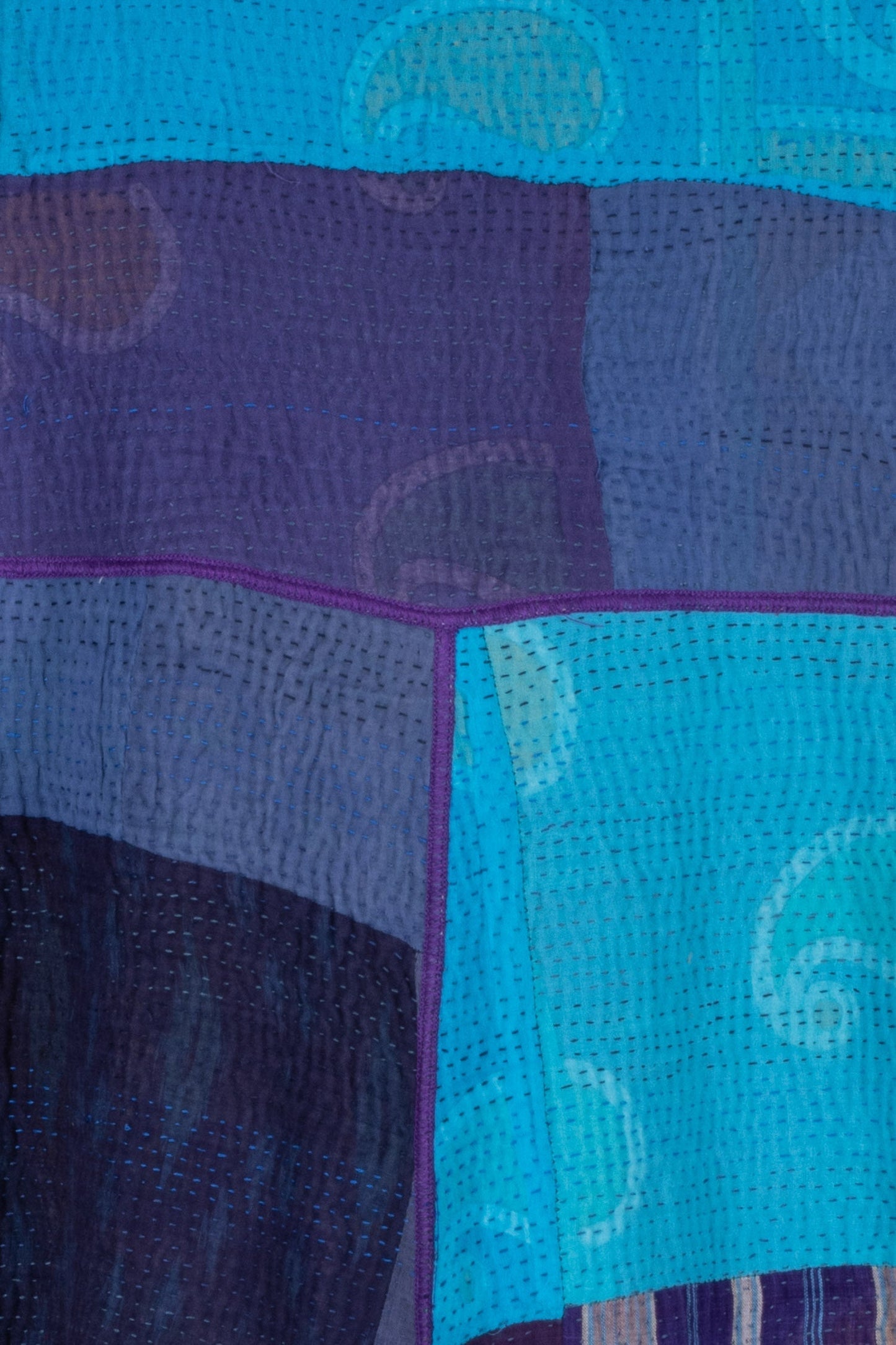 POLKA DOTS & LEAVES KANTHA BACK PLEATED VEST SHORT - dl4223-blu -