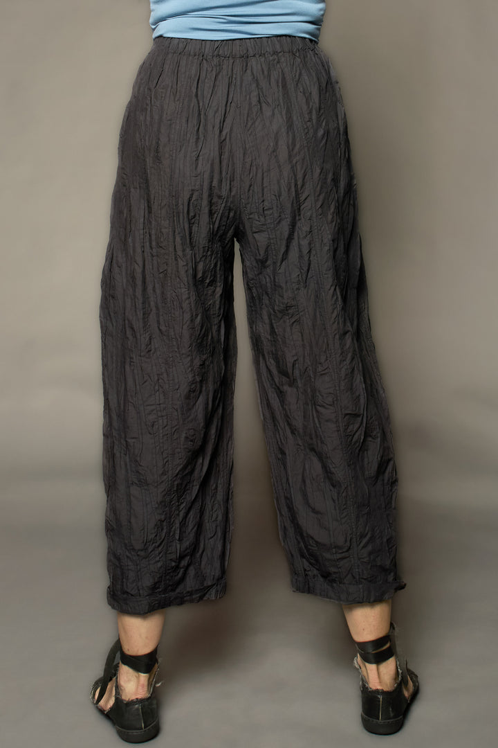 CAMBRIC COTTON RANDOM TUCK BARREL PANTS - ra1641-blk -