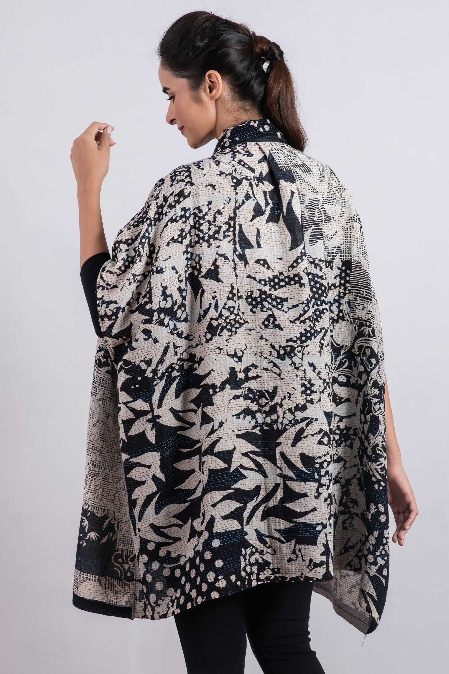 MONOTONE TWILIGHT PRINT KANTHA SHIRT PONCHO - tp2545-blk -