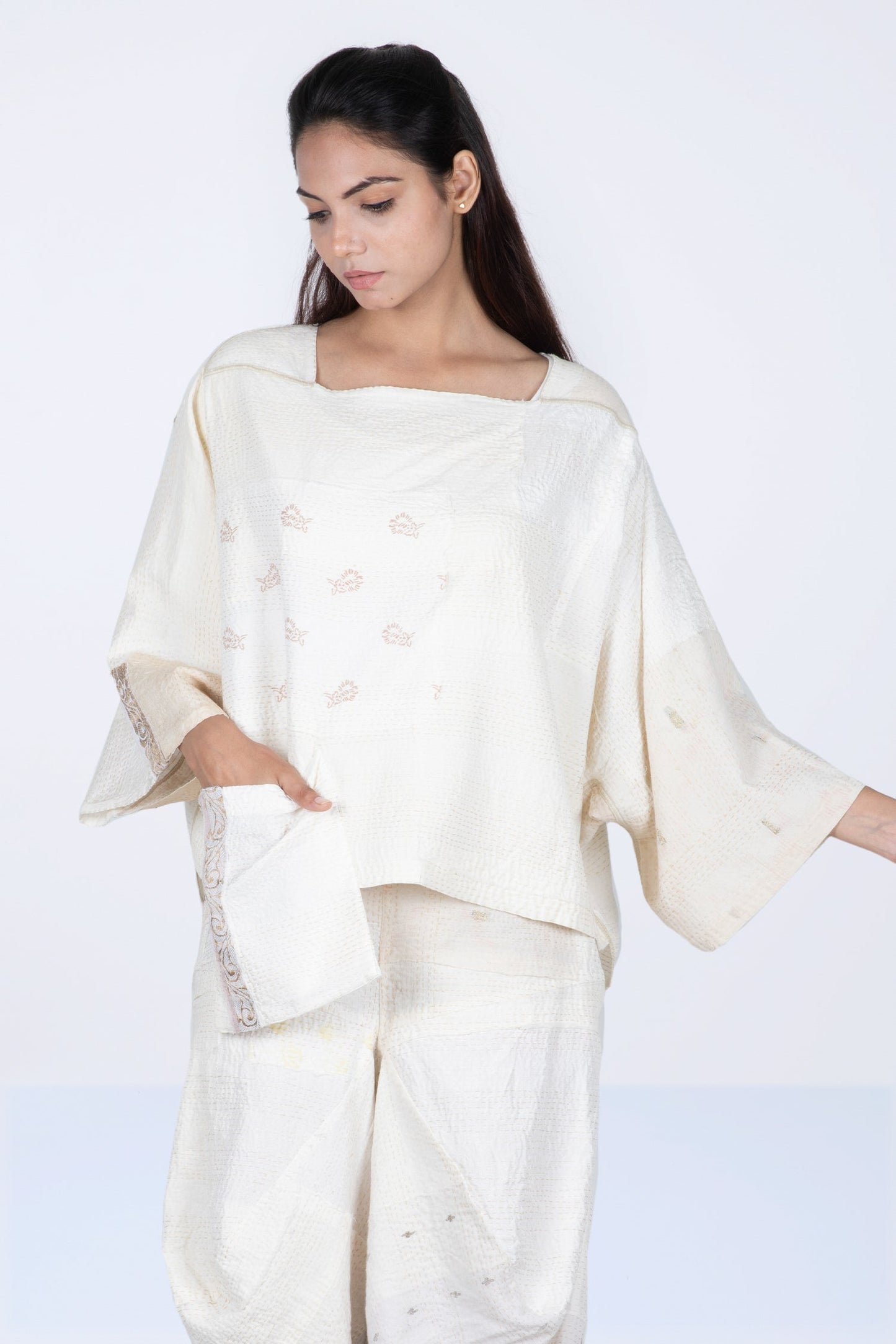 FRAYED PATCH KANTHA 3/4 SLV. CROP TOP - fi2528-ivy -