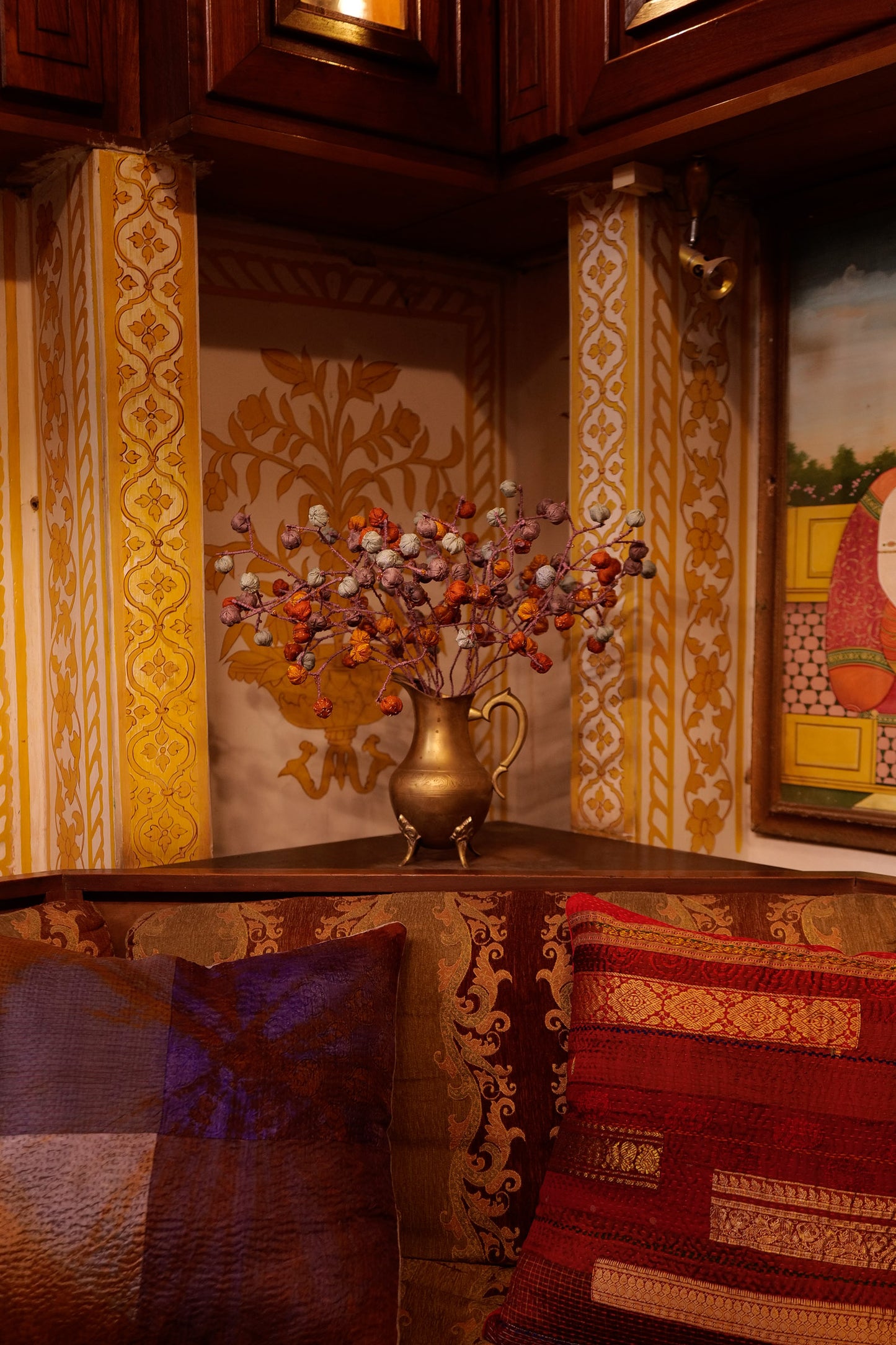 Prime Rose Bouquet (metallic kantha)