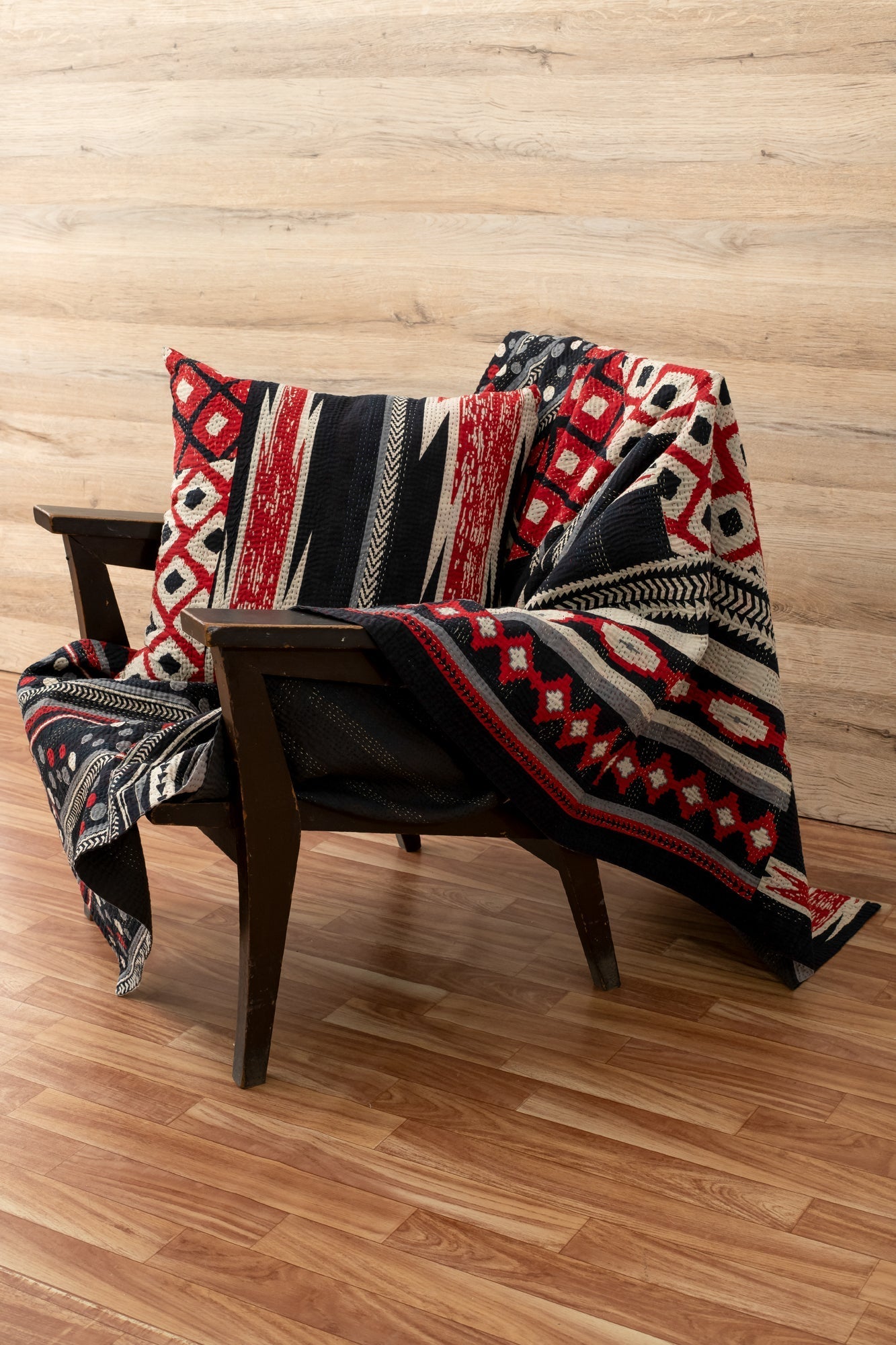 Monotone Ikat kantha throw-Red
