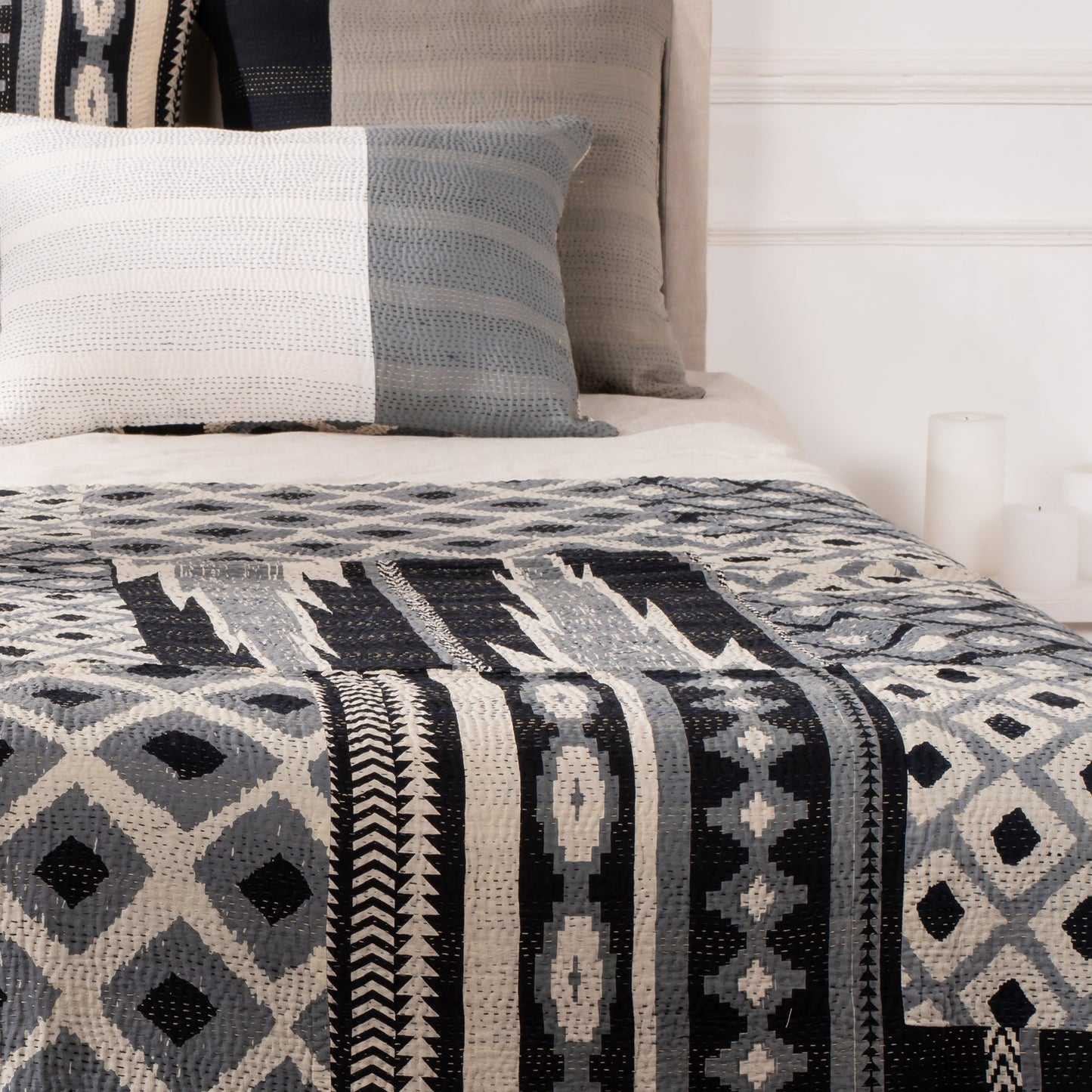 Monotone Ikat Handmade Vintage Kantha Black Quilts