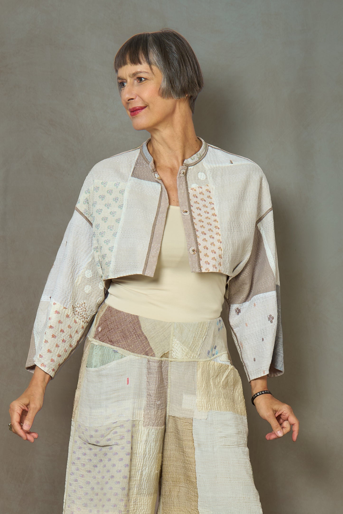 DUCK SUN DYE WITH PATCH KANTHA SLEEVE JACKET - us2090-ivy -